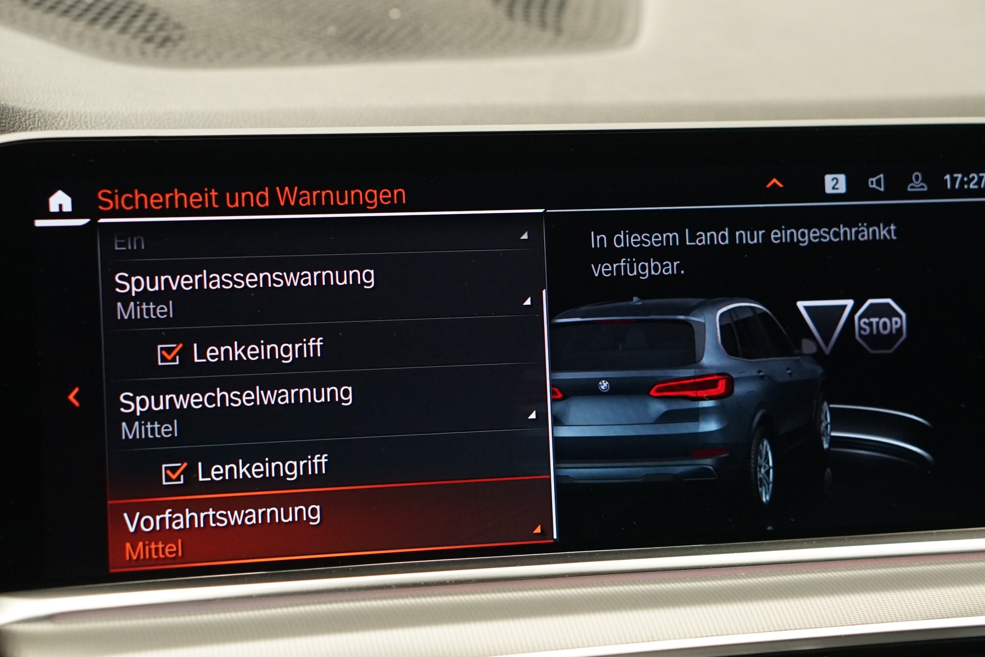BMW X5 xDrive 30d Steptronic *CH-Fahrzeug* *AHK* *HuD*-image-29