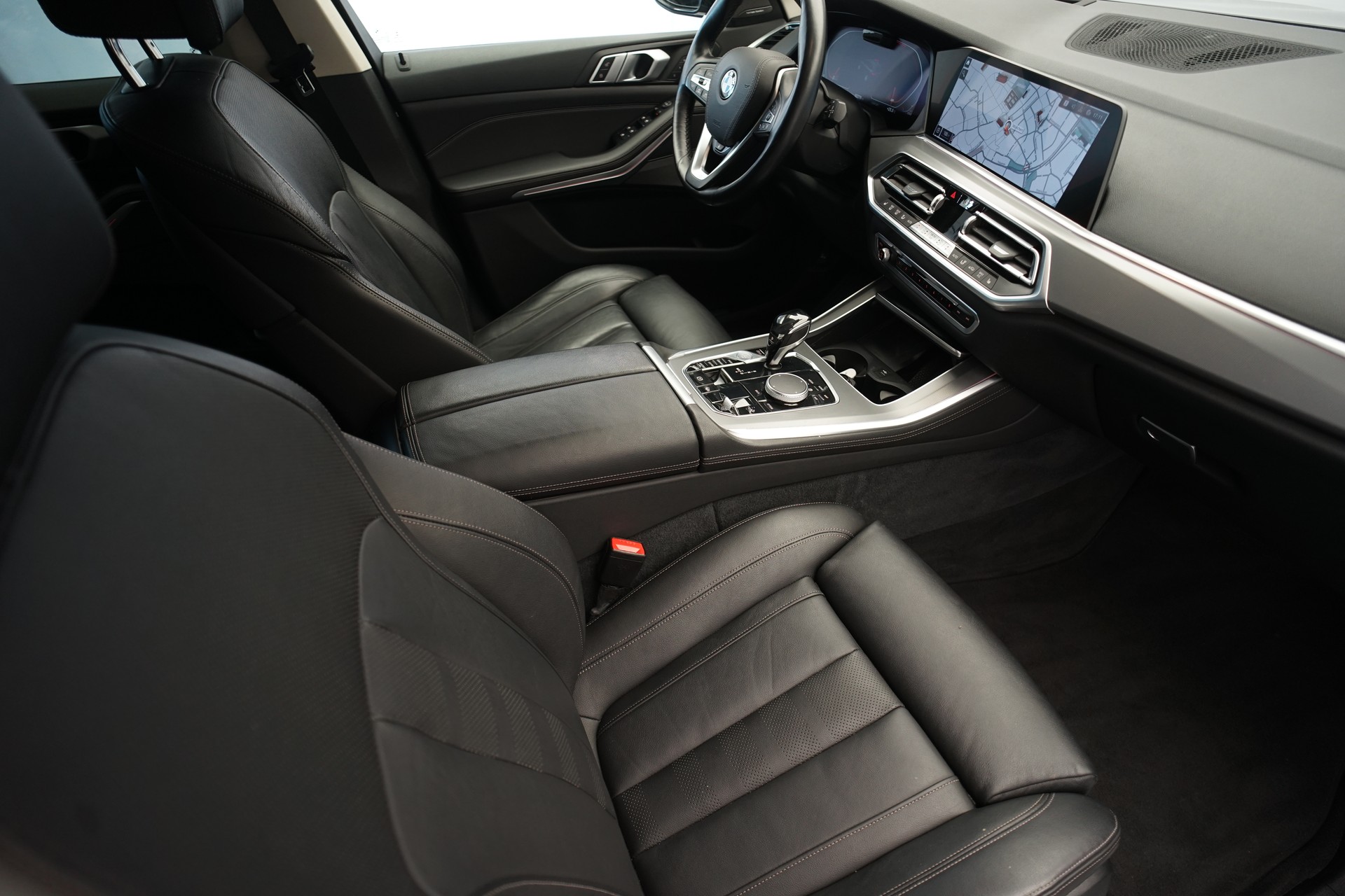 BMW X5 xDrive 30d Steptronic *CH-Fahrzeug* *AHK* *HuD*-image-13
