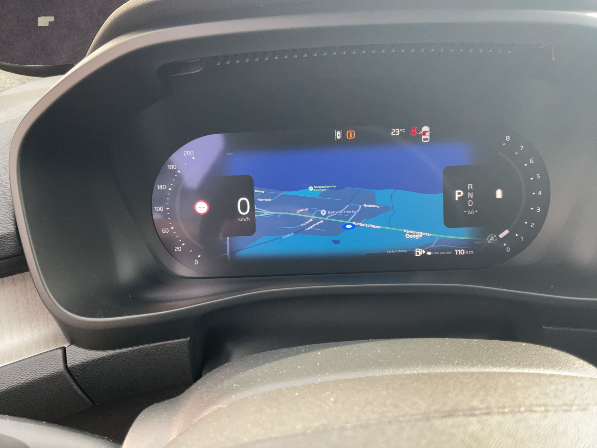 VOLVO XC40 2.0 B4 MH Ultra Dark-image-16