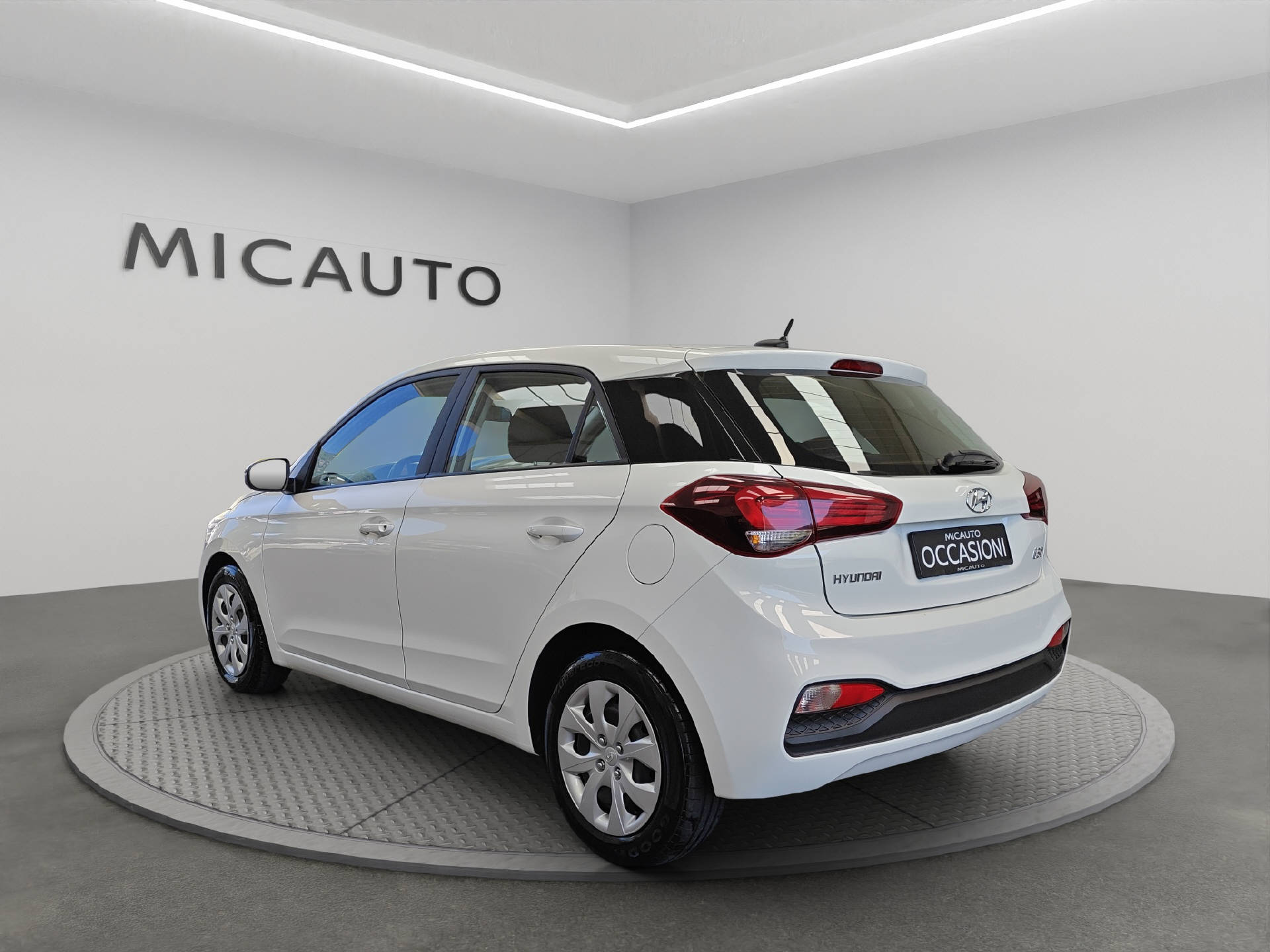 HYUNDAI i20 1.0 T-GDi Amplia-image-4