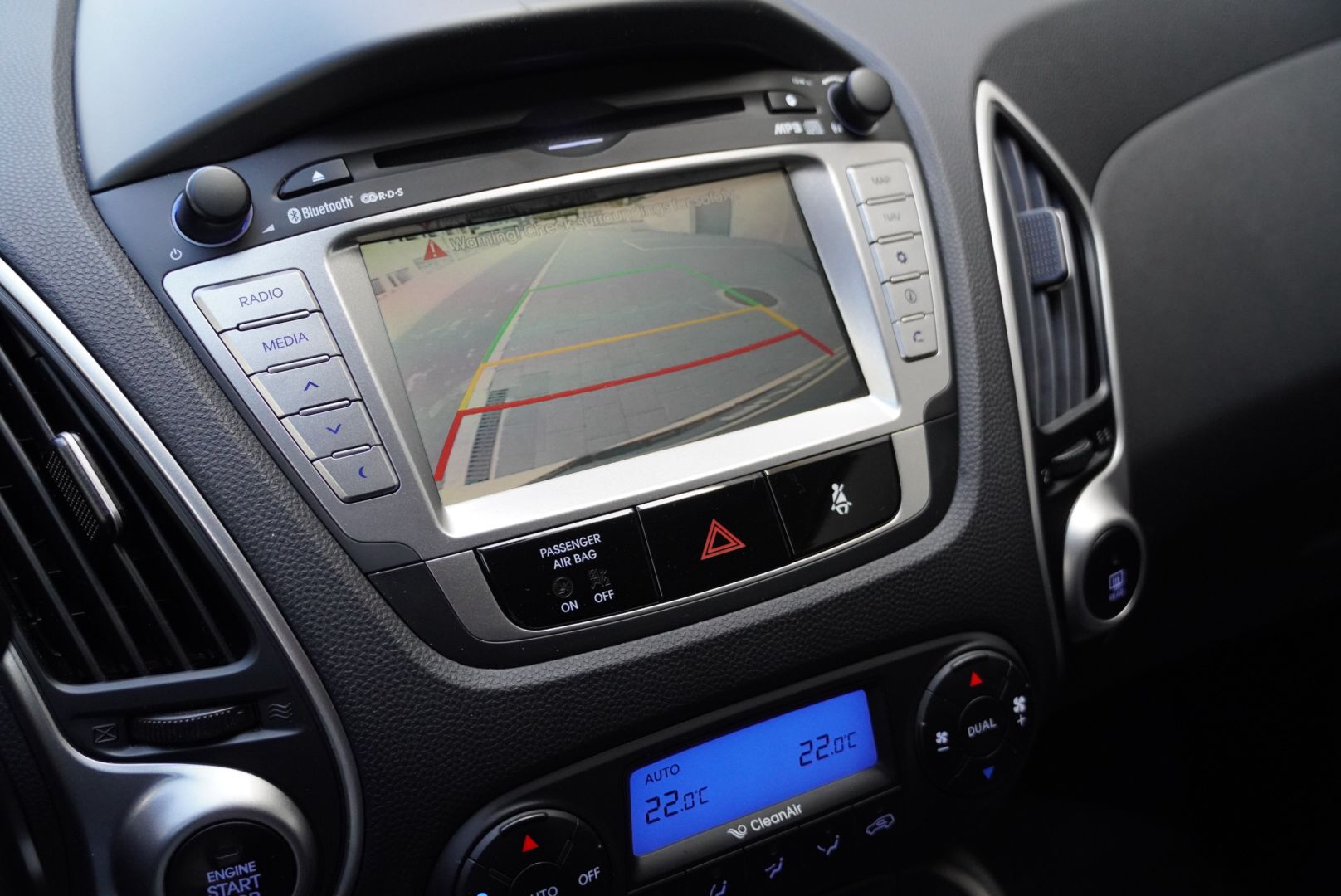 HYUNDAI iX 35 2.0 Premium 4WD Automatic-image-17