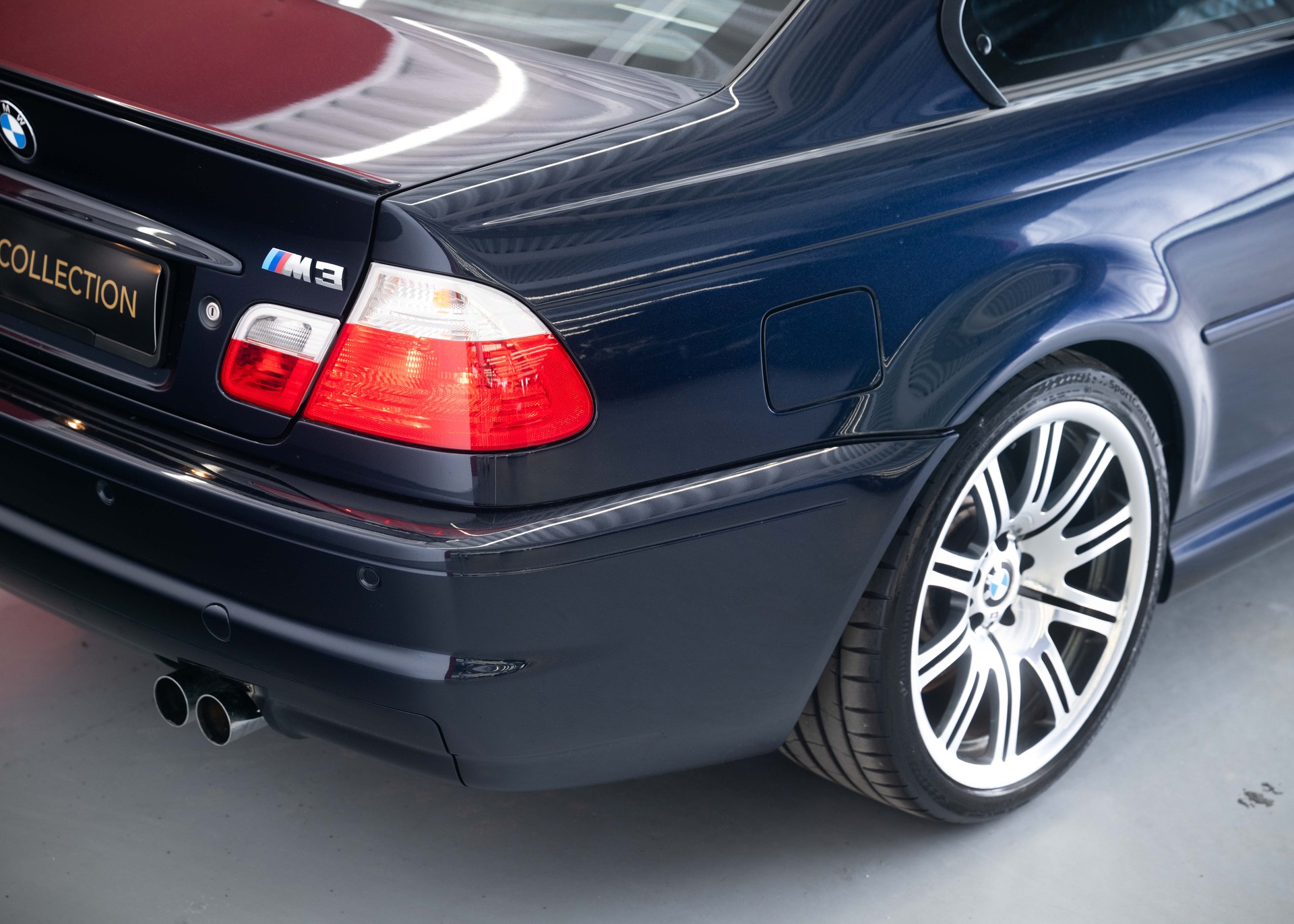 BMW M3 Coupe (1st hand Swiss car, certified low mileage, 100% original, 1st paint, BMW service history, mint condition)-image-14