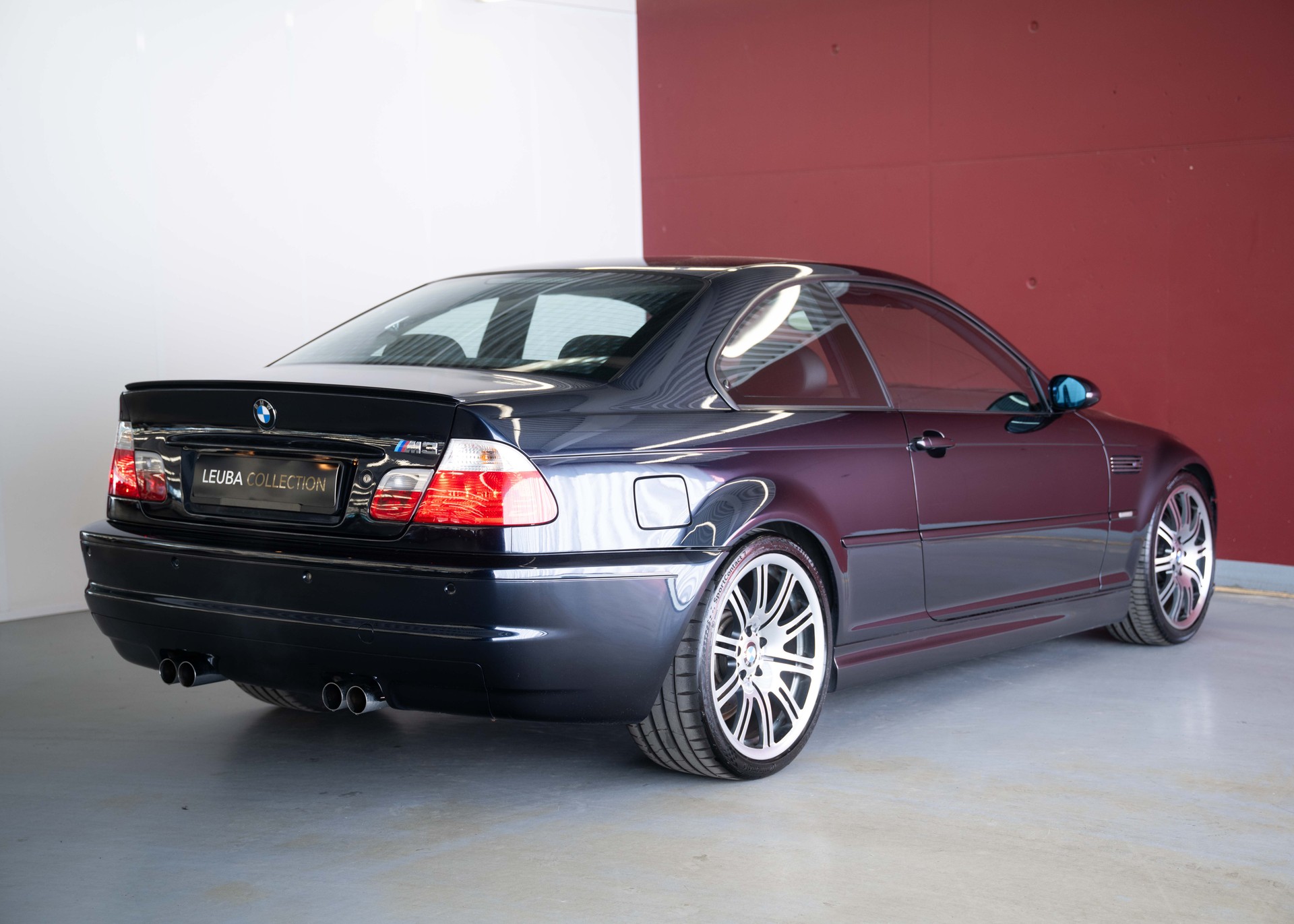 BMW M3 Coupe (1st hand Swiss car, certified low mileage, 100% original, 1st paint, BMW service history, mint condition)-image-5