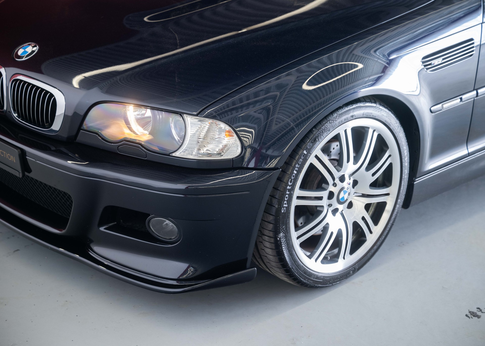 BMW M3 Coupe (1st hand Swiss car, certified low mileage, 100% original, 1st paint, BMW service history, mint condition)-image-13