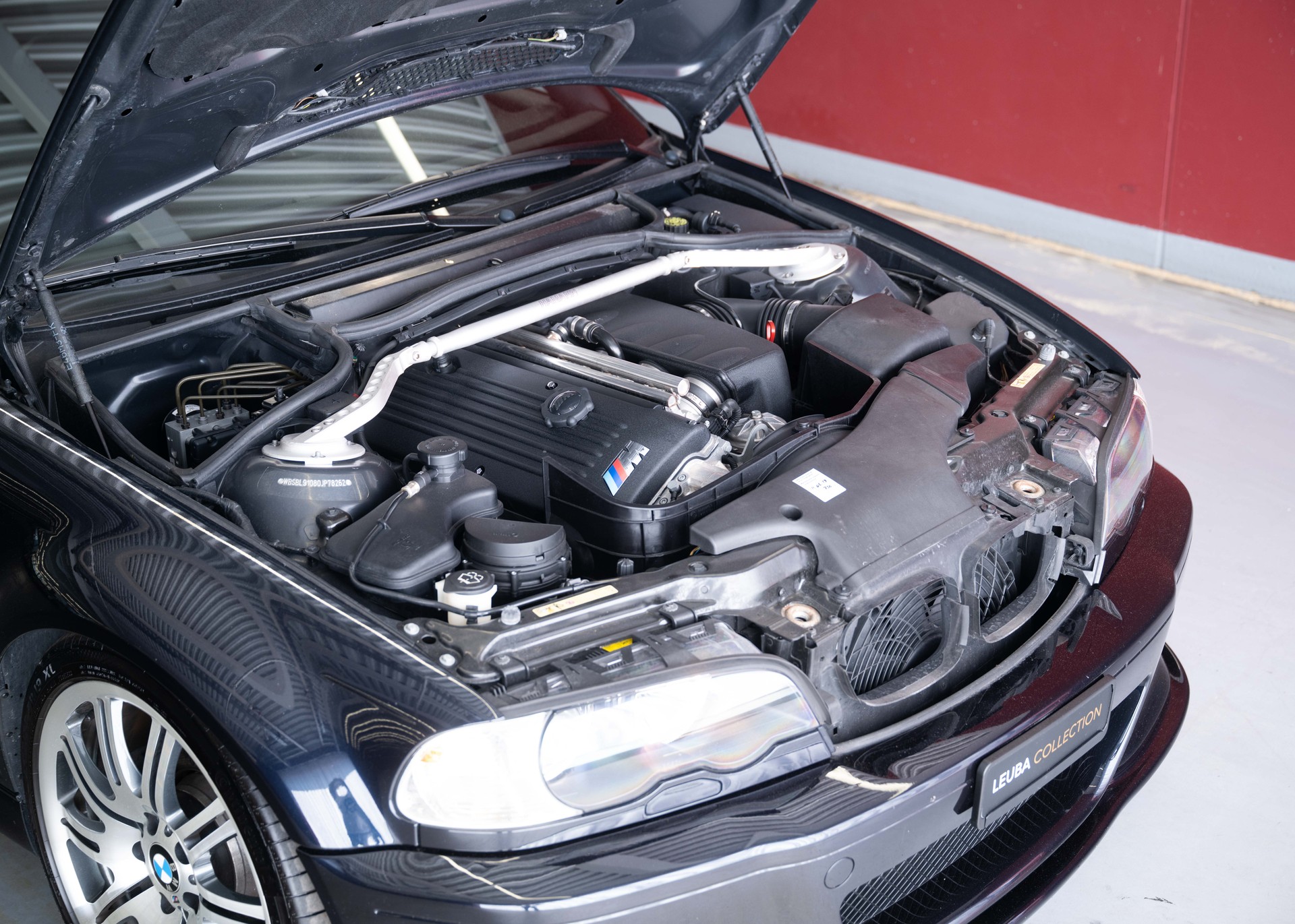 BMW M3 Coupe (1st hand Swiss car, certified low mileage, 100% original, 1st paint, BMW service history, mint condition)-image-15