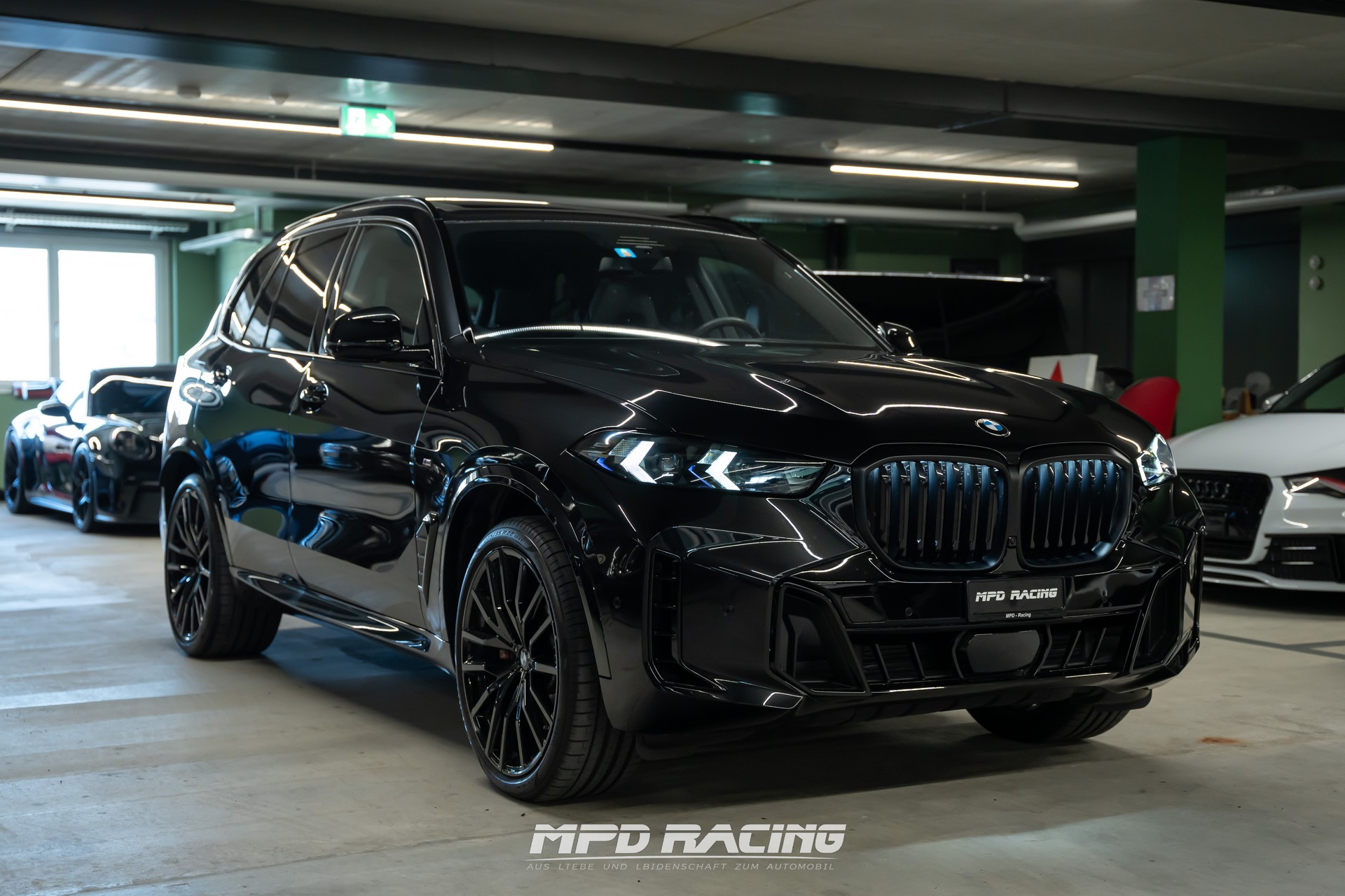 BMW X5 xDrive 48V 30d M Sport Pro Steptronic-showroom-element-3