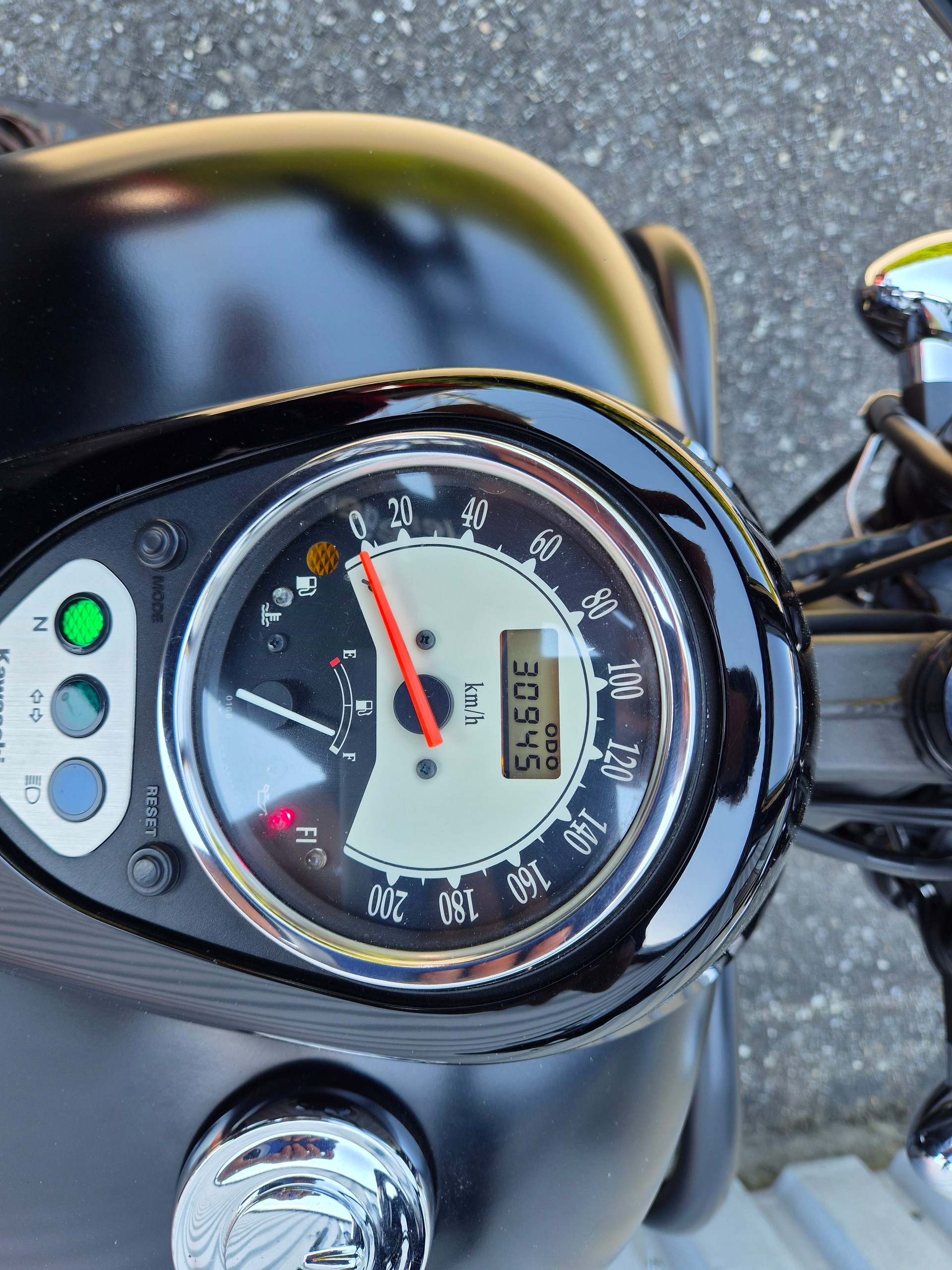KAWASAKI VN 900 Custom Kundenauftrag-image-9