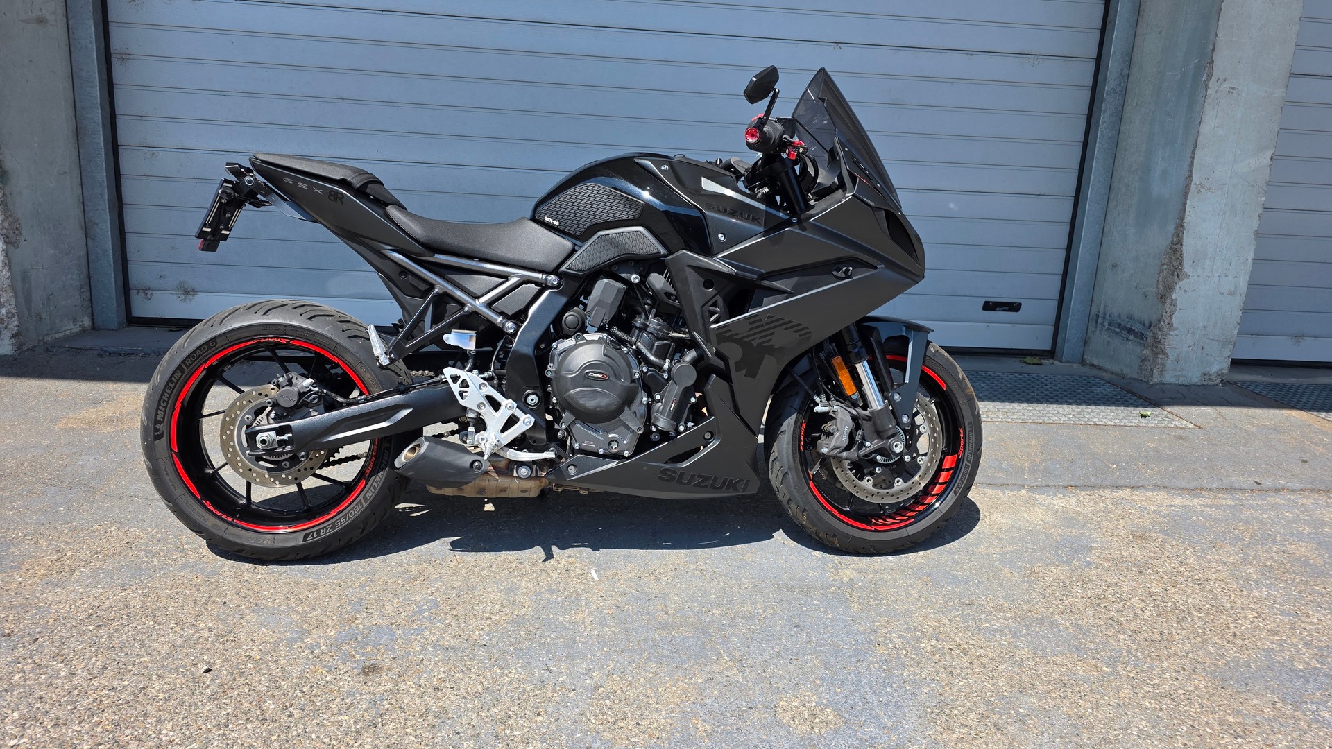 SUZUKI GSX 8 R (35kW)-image-0
