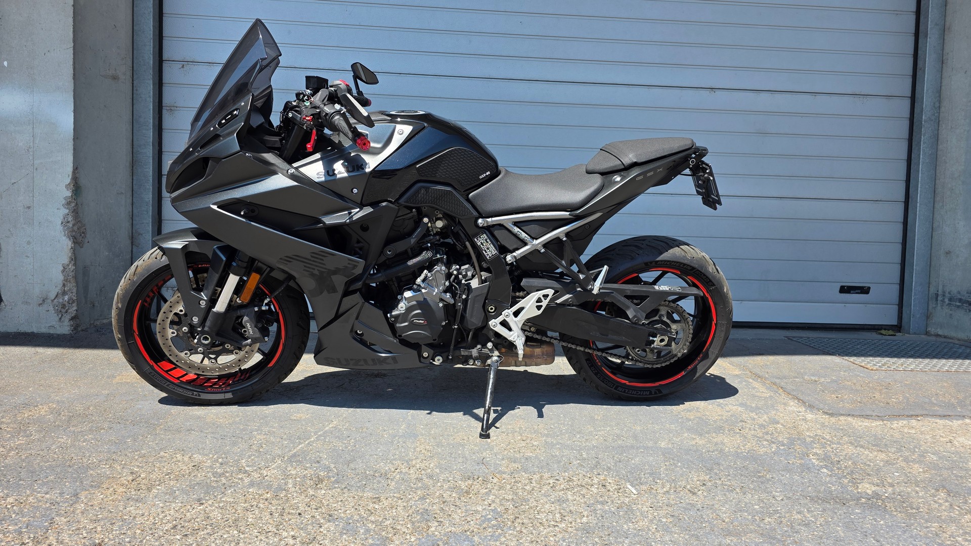 SUZUKI GSX 8 R (35kW)-image-5