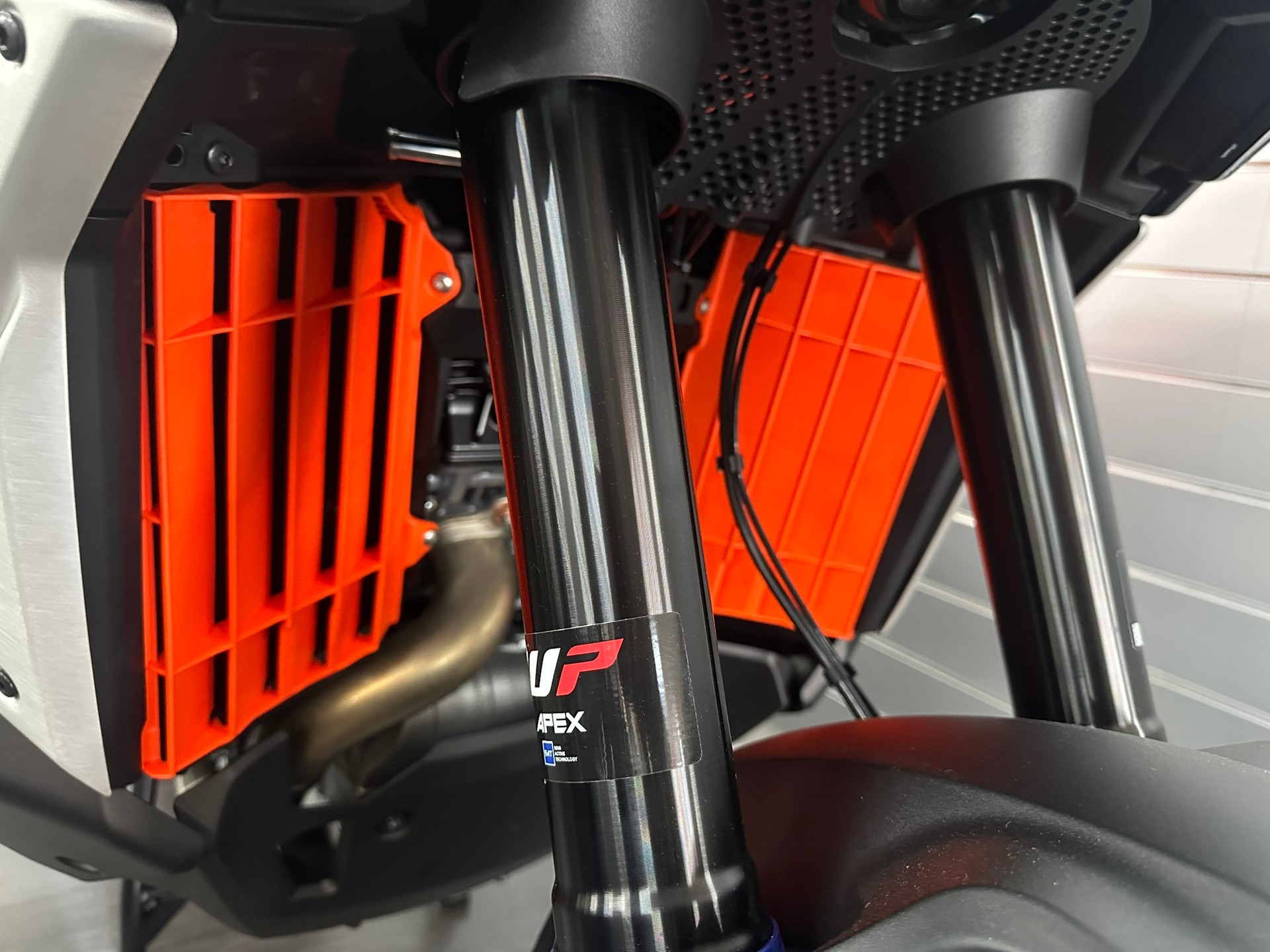KTM 1390 Super Adventure S EVO-image-3