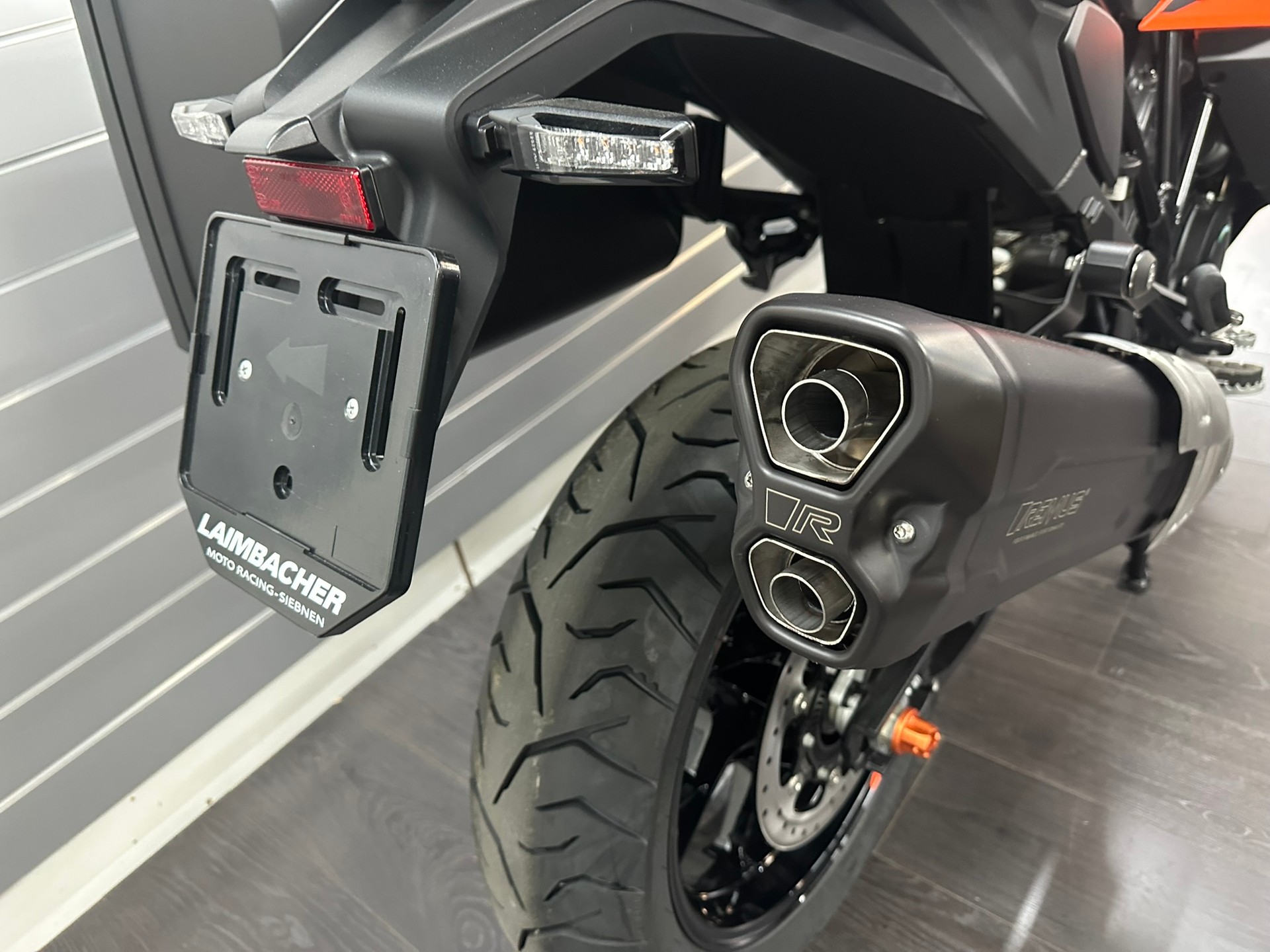 KTM 1390 Super Adventure S EVO-image-7
