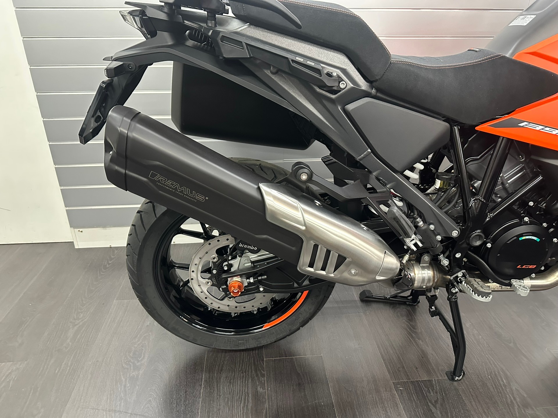 KTM 1390 Super Adventure S EVO-image-8