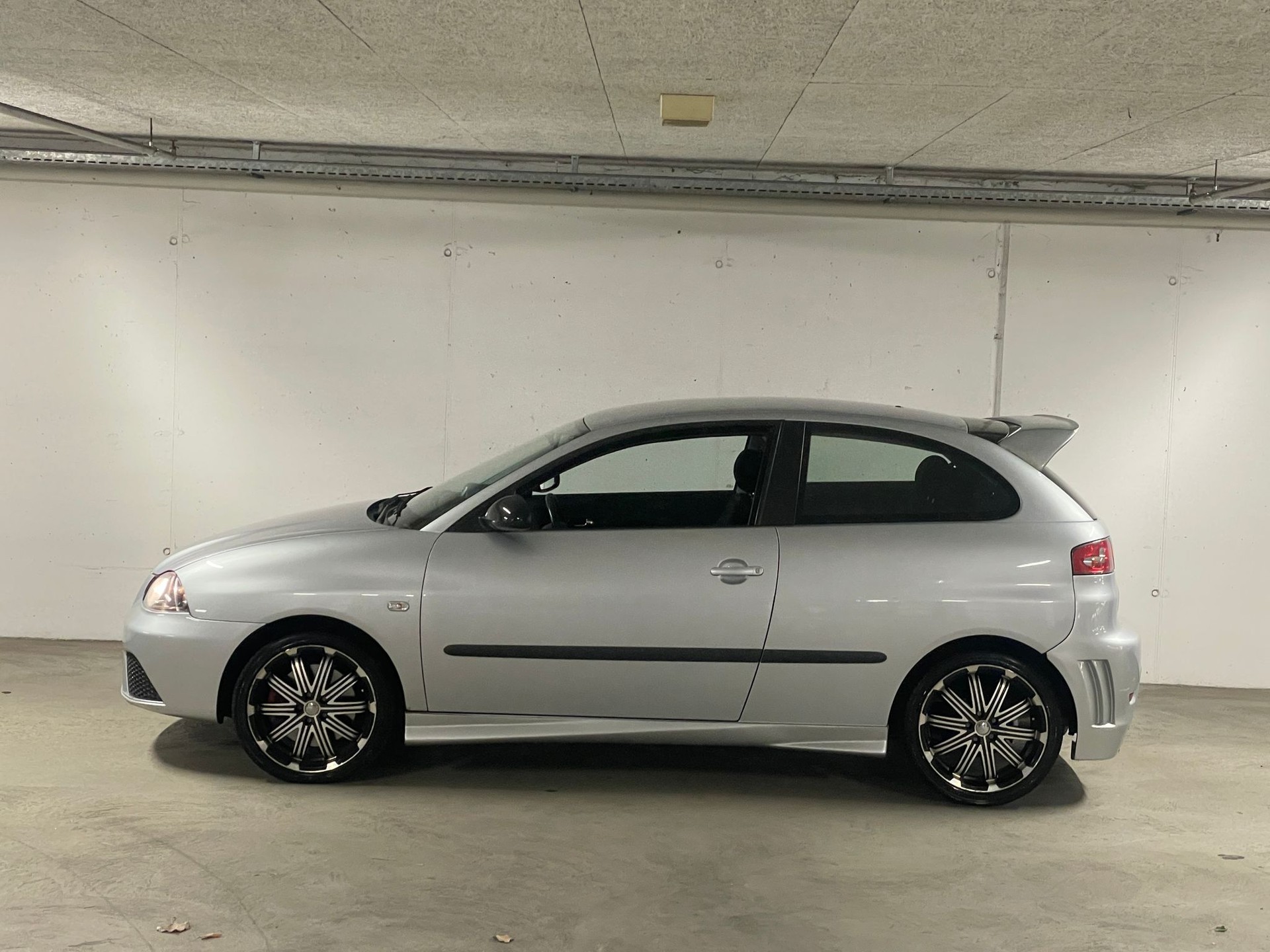 SEAT Ibiza 1.8 20V T Cupra // MFK NEU-showroom-element-2