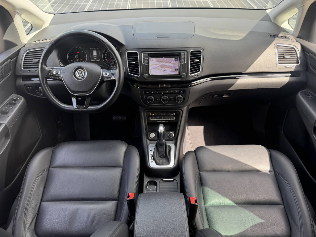 VW Sharan 2.0 TDI SCR Highline DSG 4m-image-6