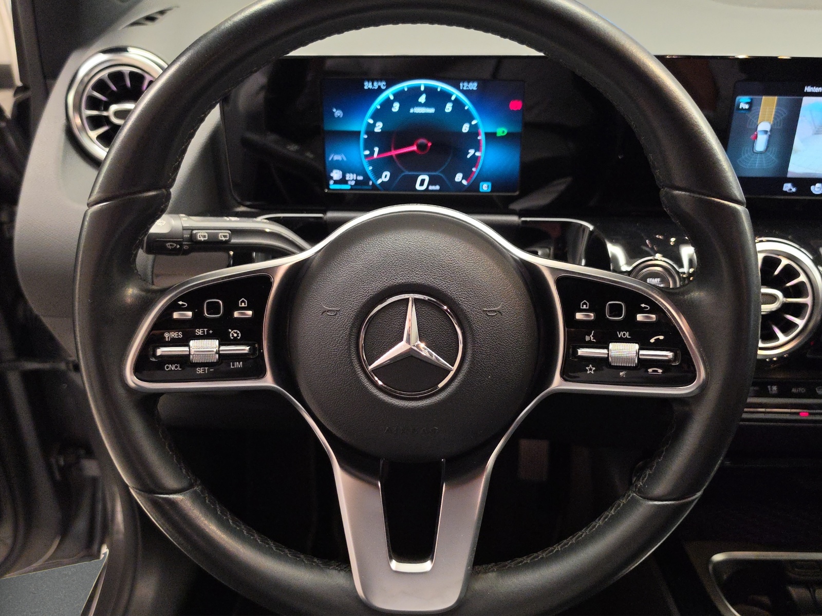 MERCEDES-BENZ B 200 Night Star-image-10
