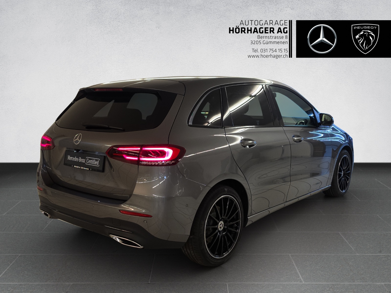 MERCEDES-BENZ B 200 Night Star-showroom-element-2