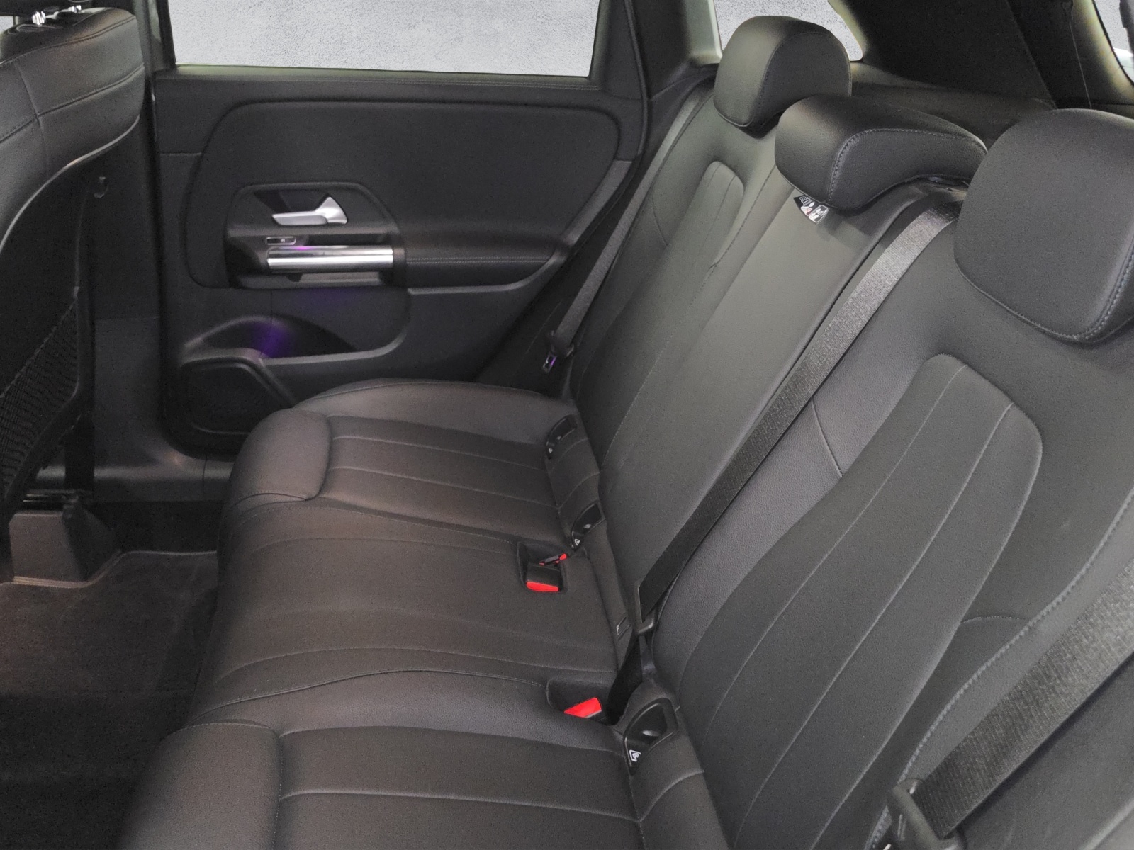 MERCEDES-BENZ B 200 Night Star-image-14