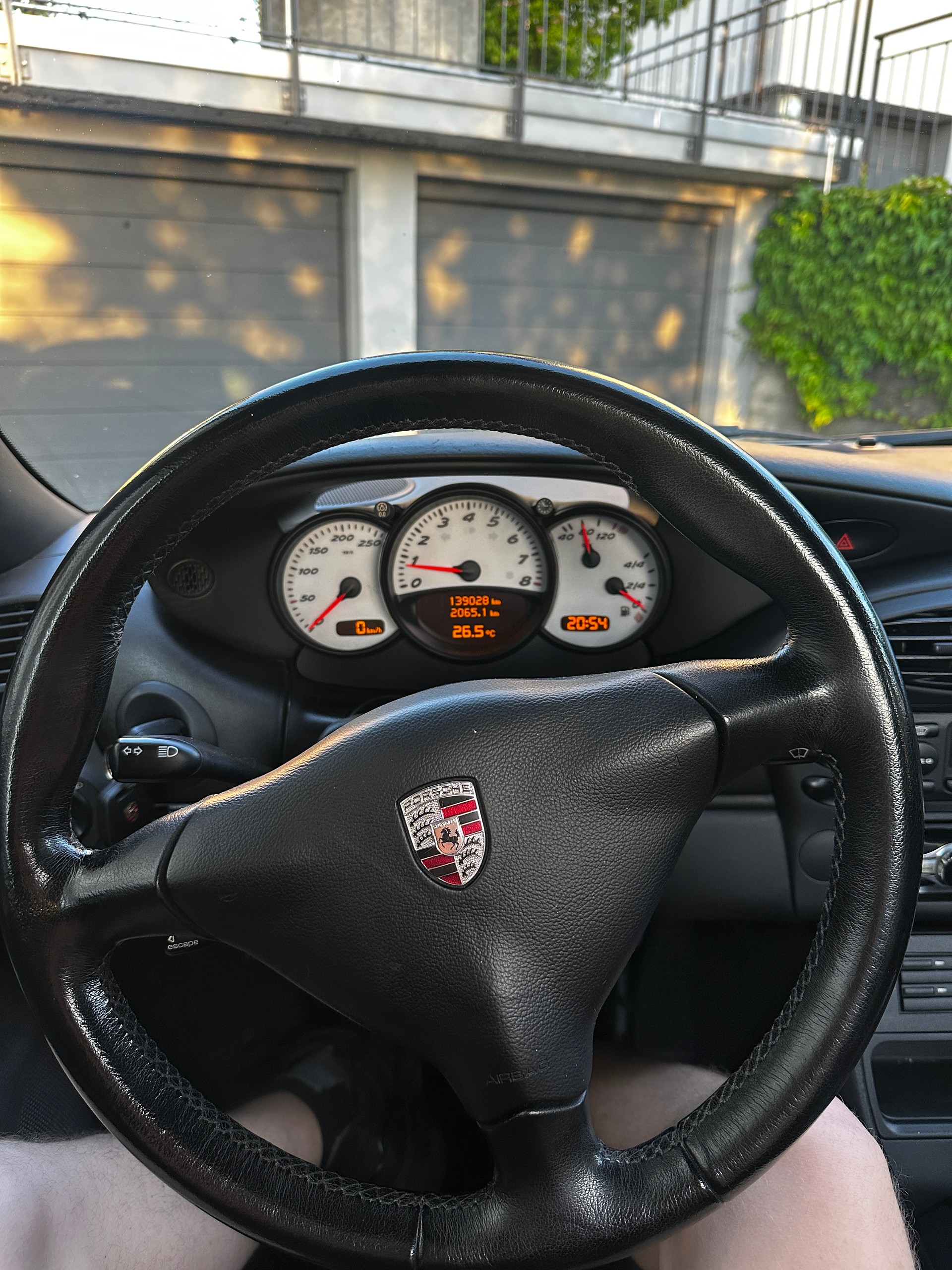 PORSCHE 2.7 Boxster-image-8