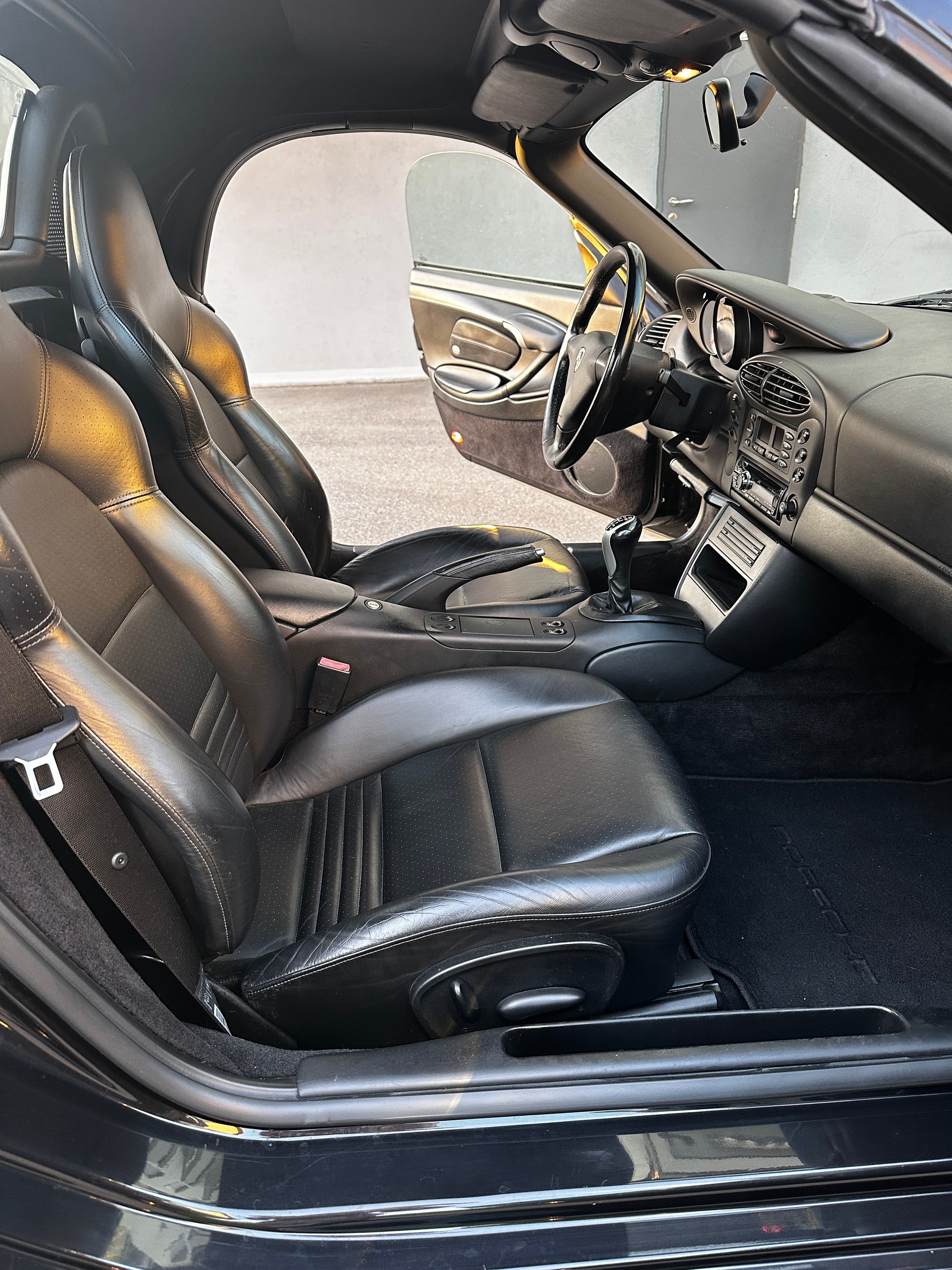 PORSCHE 2.7 Boxster-image-7