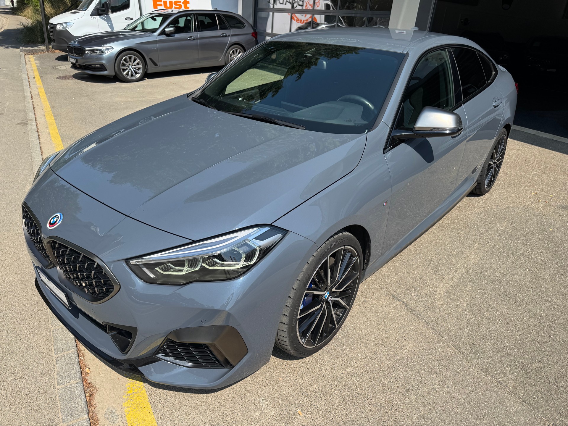 BMW M235i Gran Coupé xDrive Steptronic-showroom-element-2