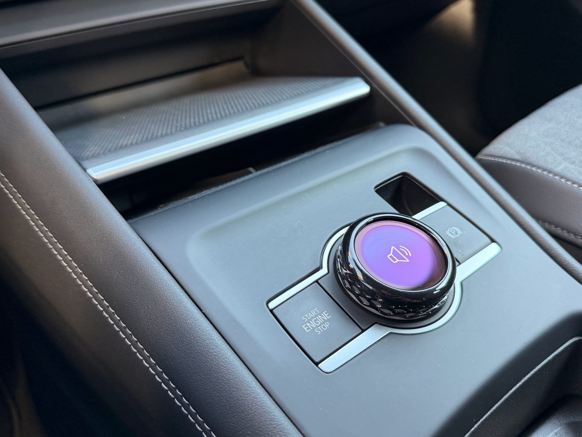 VW Tayron 2.0 TDI 193 PS 4MOTION LIFE-image-23