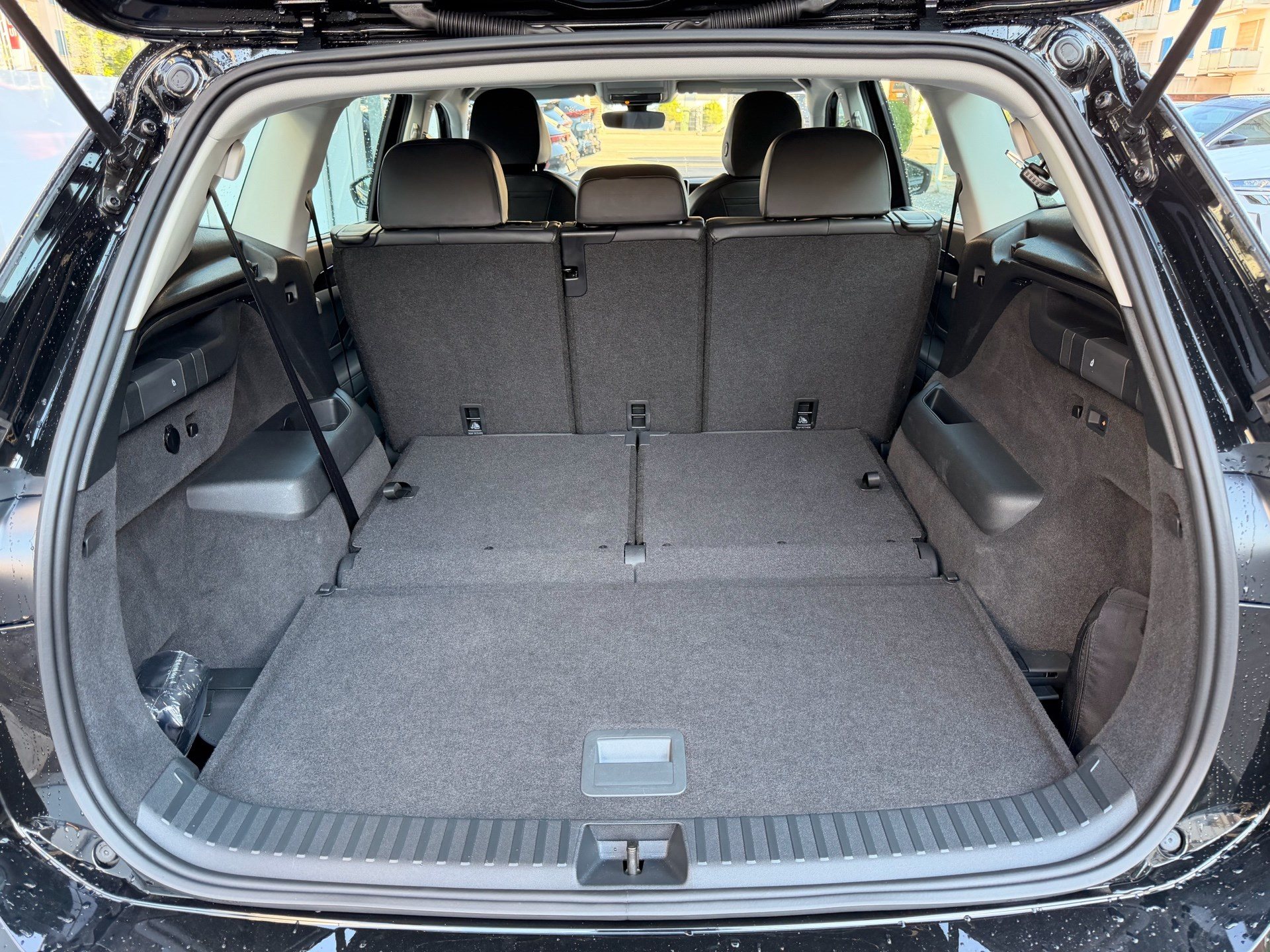 VW Tayron 2.0 TDI 193 PS 4MOTION LIFE-image-30