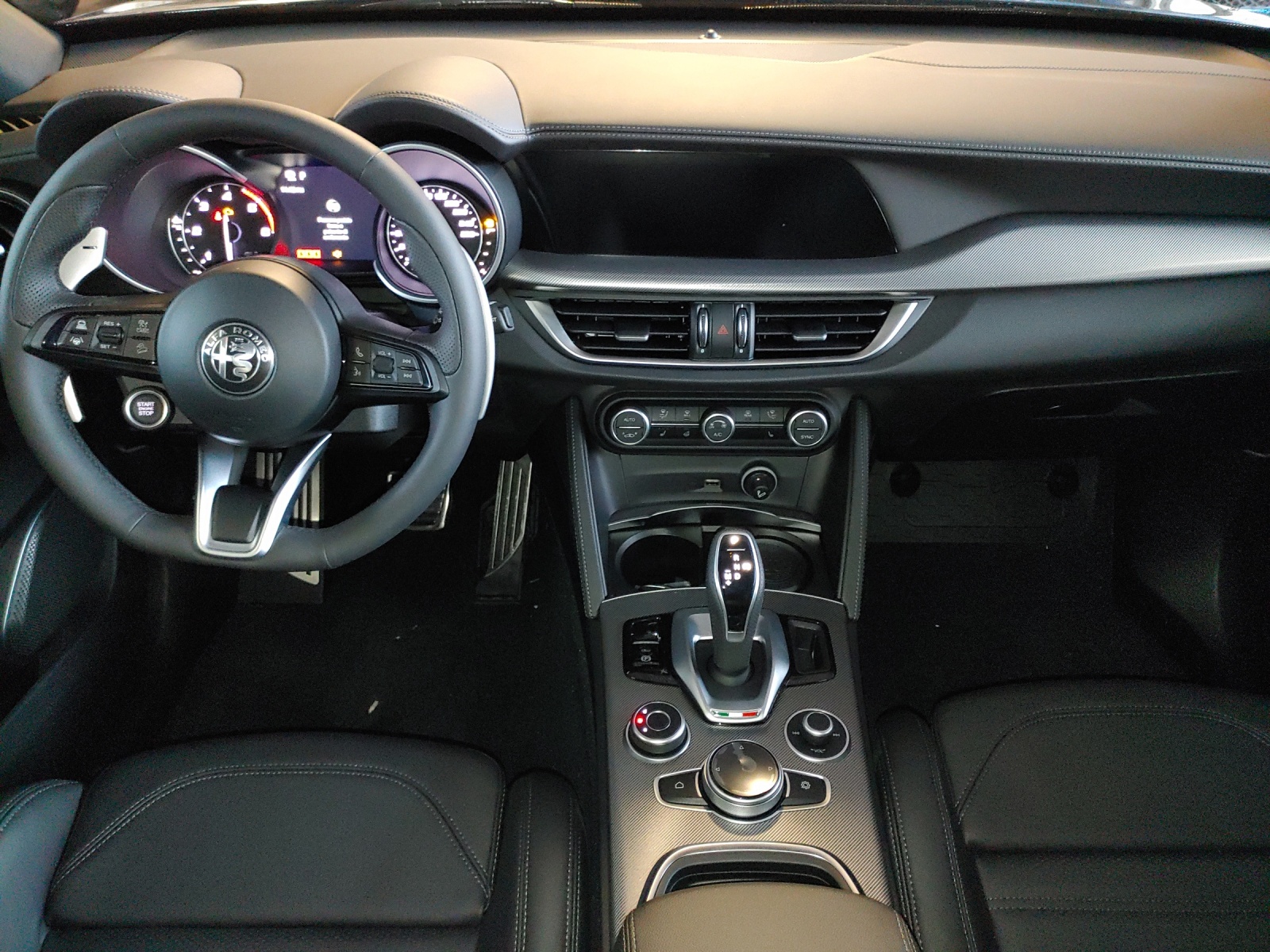 ALFA ROMEO Stelvio 2.2JTDM Veloce Q4Automatic-image-11