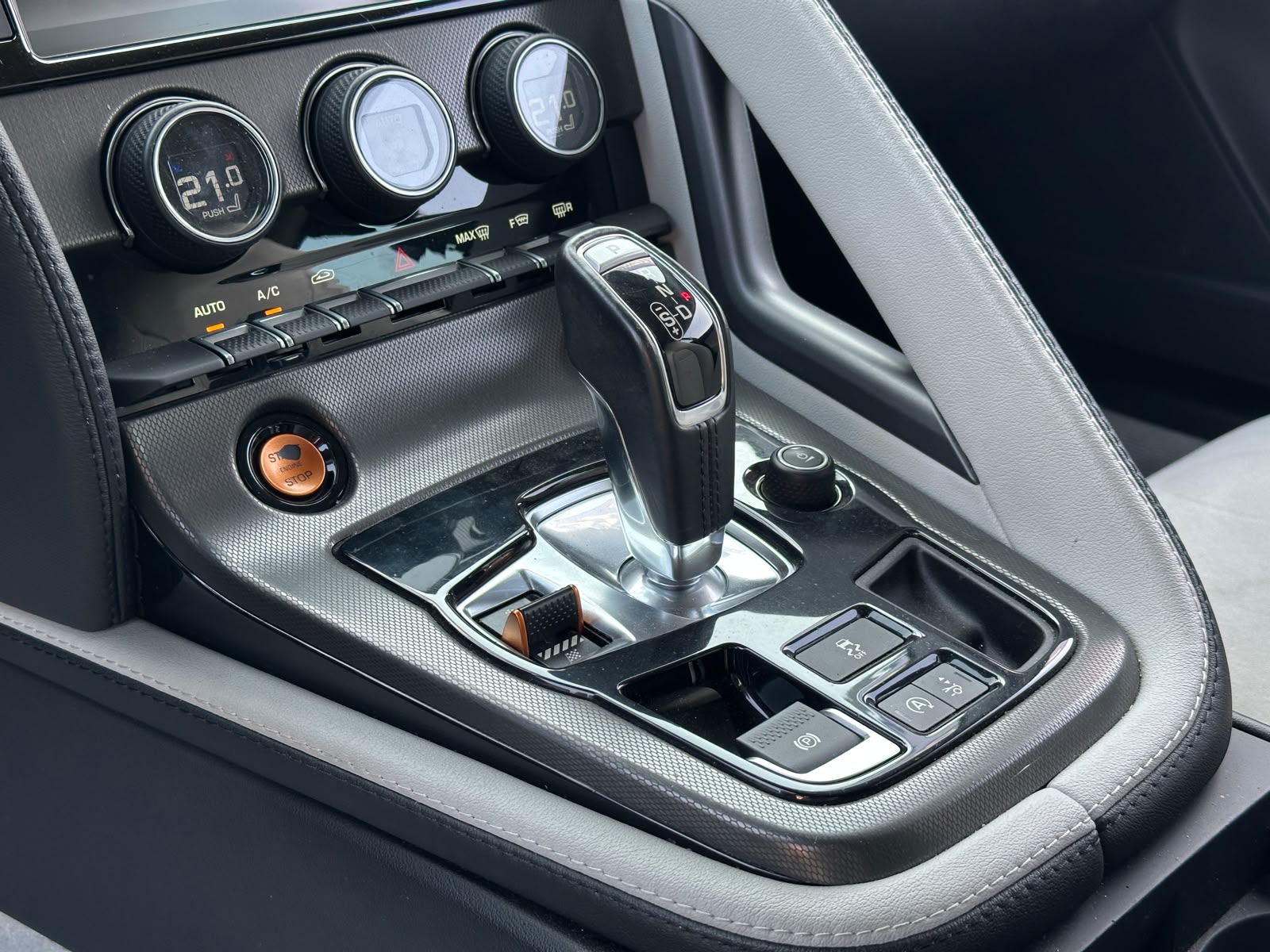 JAGUAR F-Type Coupé S 3.0 V6 S/C AWD-image-14