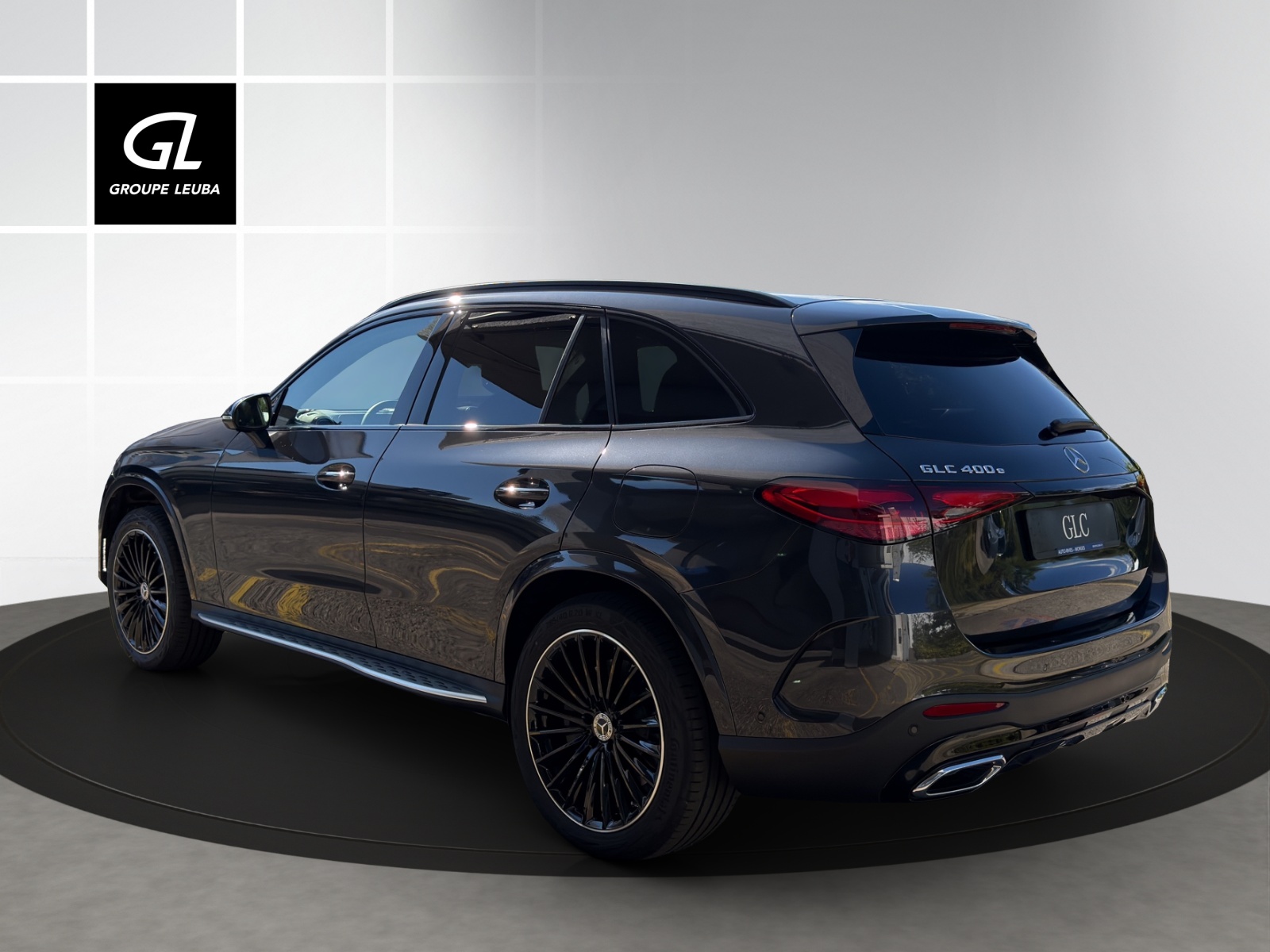 MERCEDES-BENZ GLC 400 e 4Matic EQ Star 9G-Tronic-showroom-element-3