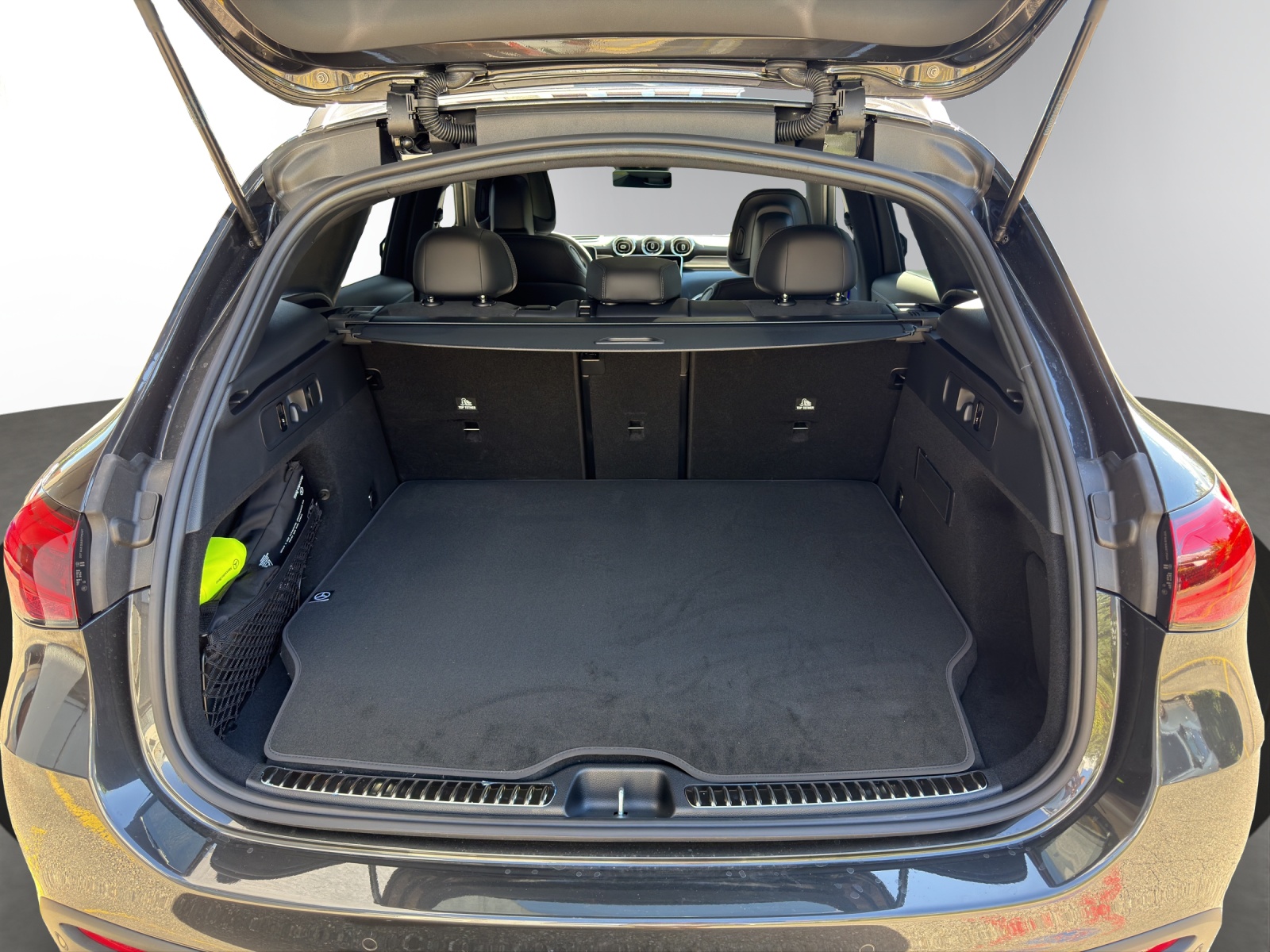 MERCEDES-BENZ GLC 400 e 4Matic EQ Star 9G-Tronic-image-5