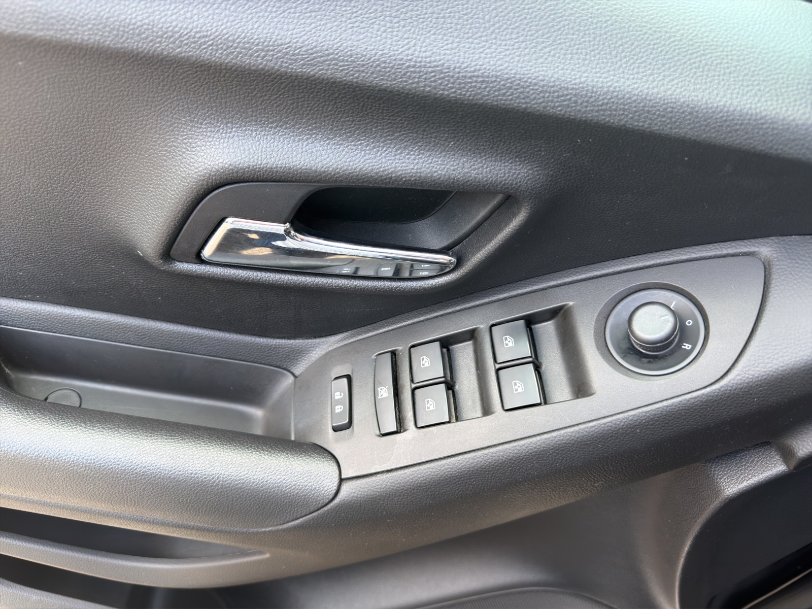 CHEVROLET Trax 1.7 VCDi LTZ 4WD-image-9