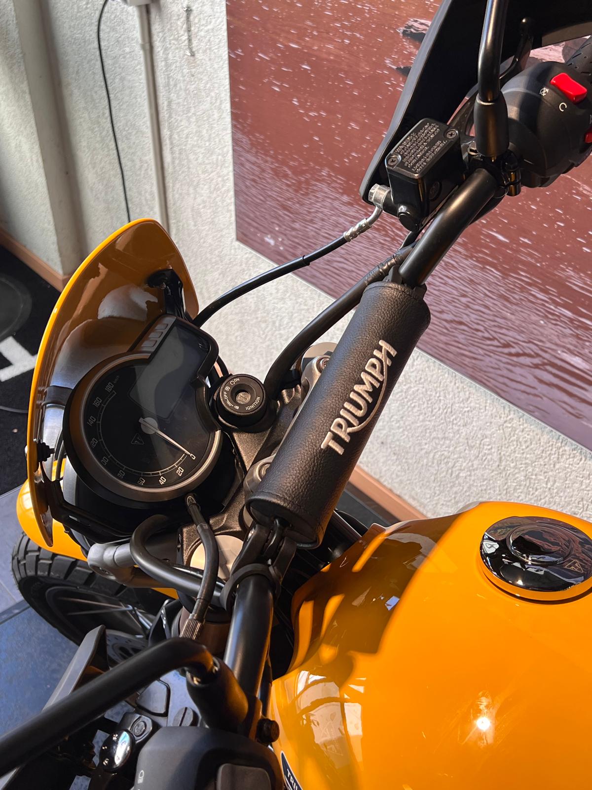 TRIUMPH Scrambler 400 X-image-7