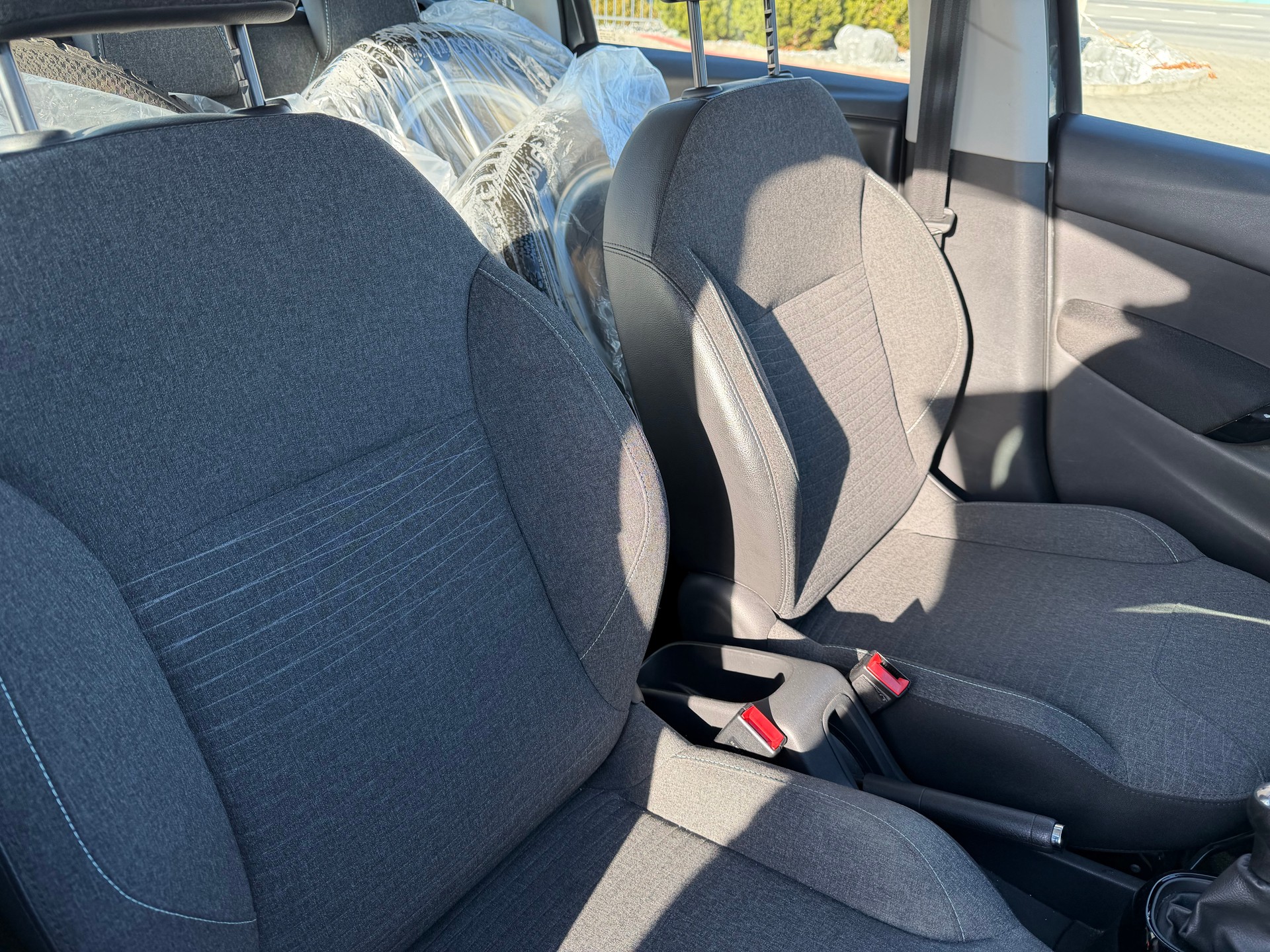 CITROEN C3 1.2i PureTech Exclusive-image-5