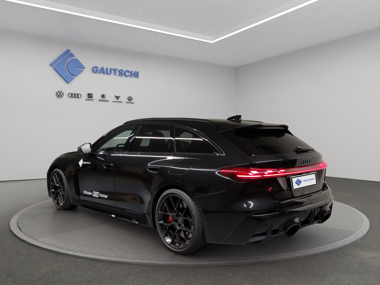 AUDI RS 5 Avant TFSI 470 kW Tiptronic quattro-image-2