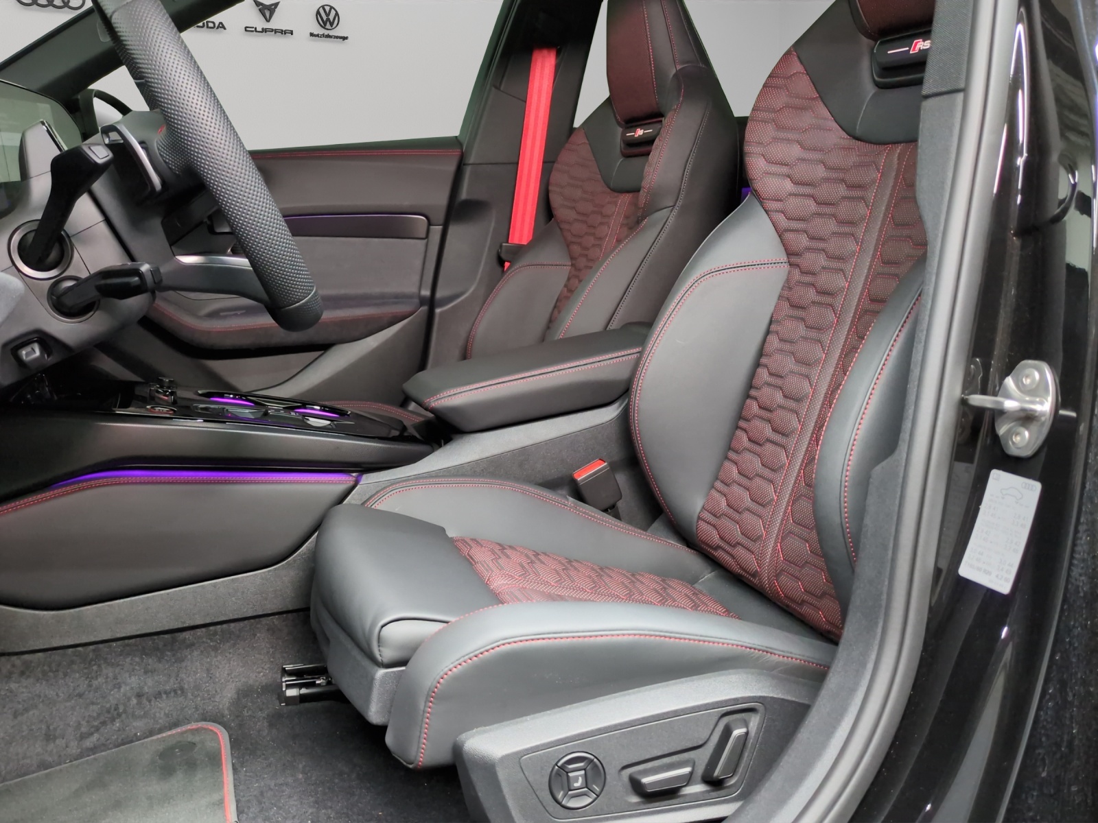 AUDI RS 5 Avant TFSI 470 kW Tiptronic quattro-image-5