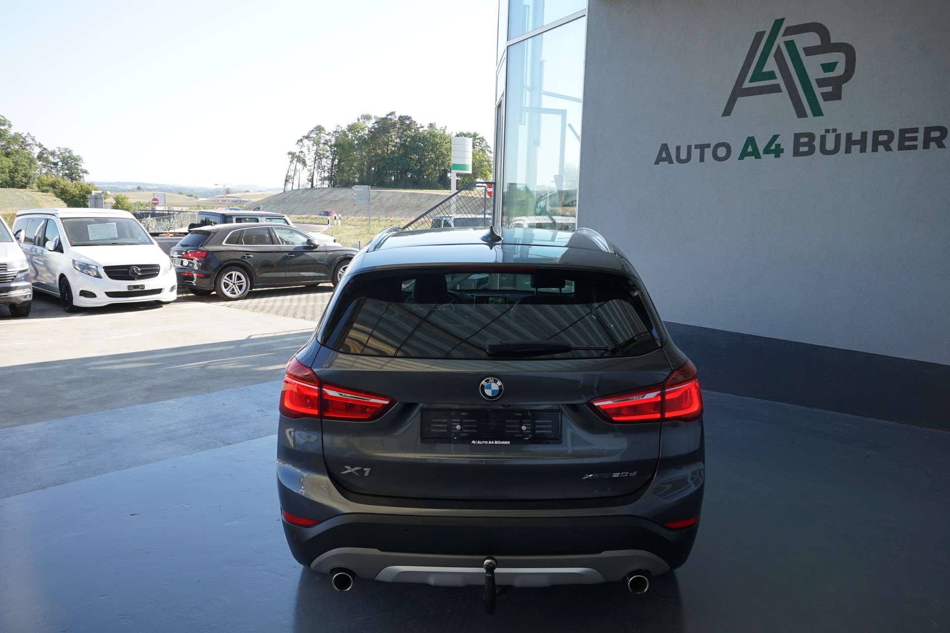 BMW X1 xDrive 20d x Line mit Abstandsregeltempomat-image-5