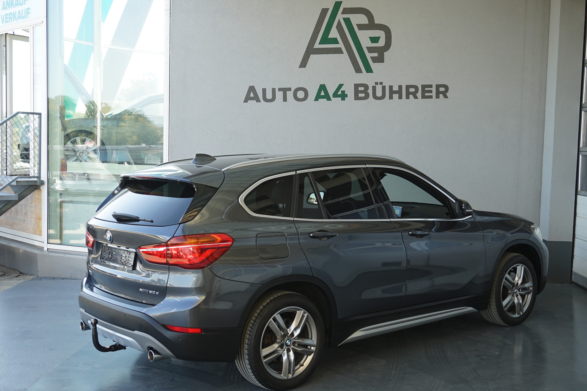 BMW X1 xDrive 20d x Line mit Abstandsregeltempomat-image-6