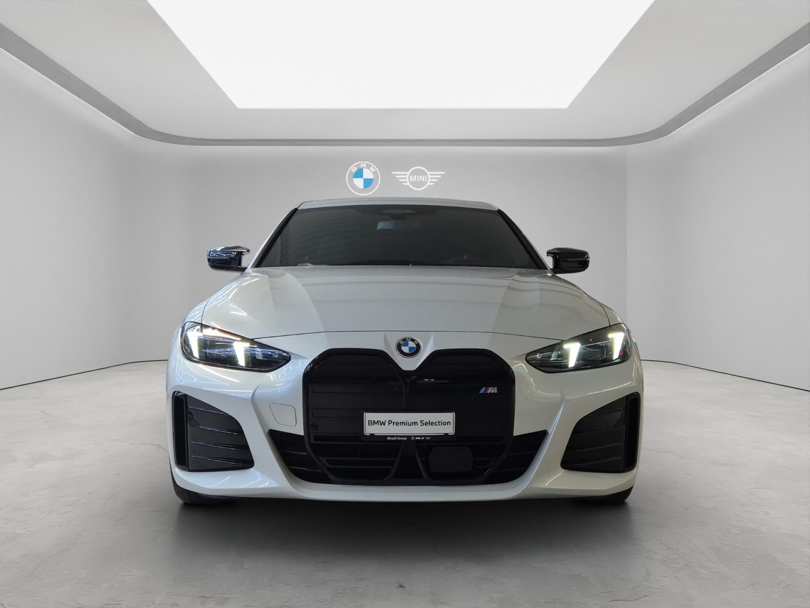 BMW i4 M60-showroom-element-2