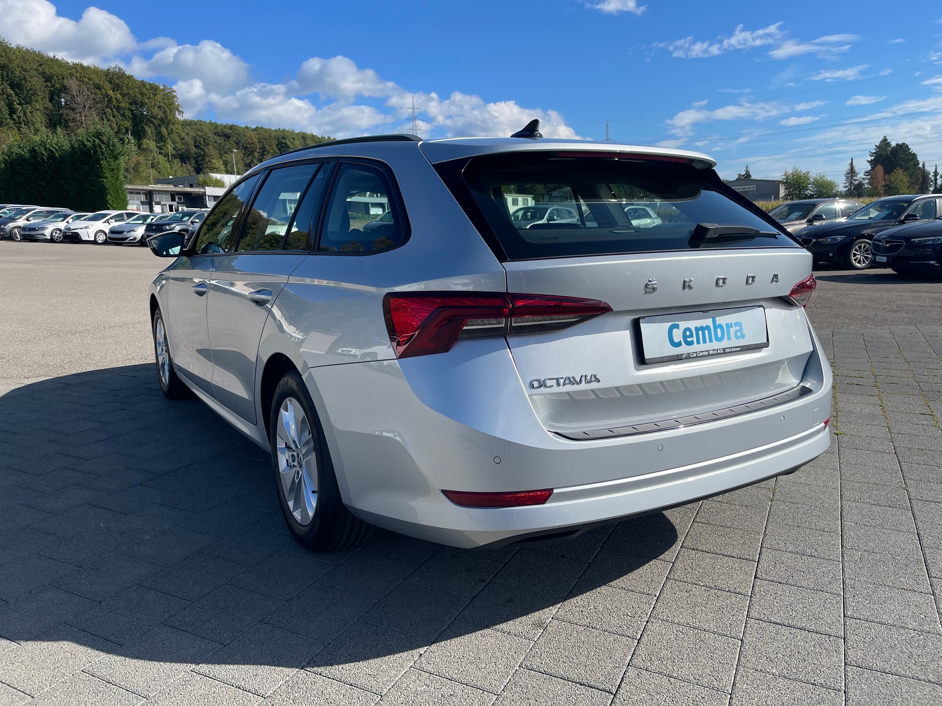 SKODA Octavia Combi 1.5 TSI ACT EVO Ambition-image-2