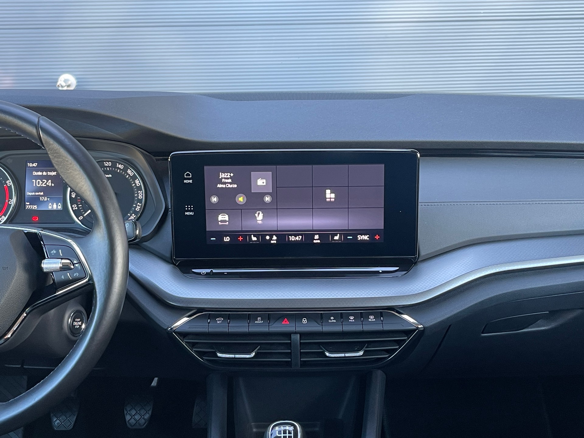 SKODA Octavia Combi 1.5 TSI ACT EVO Ambition-image-9