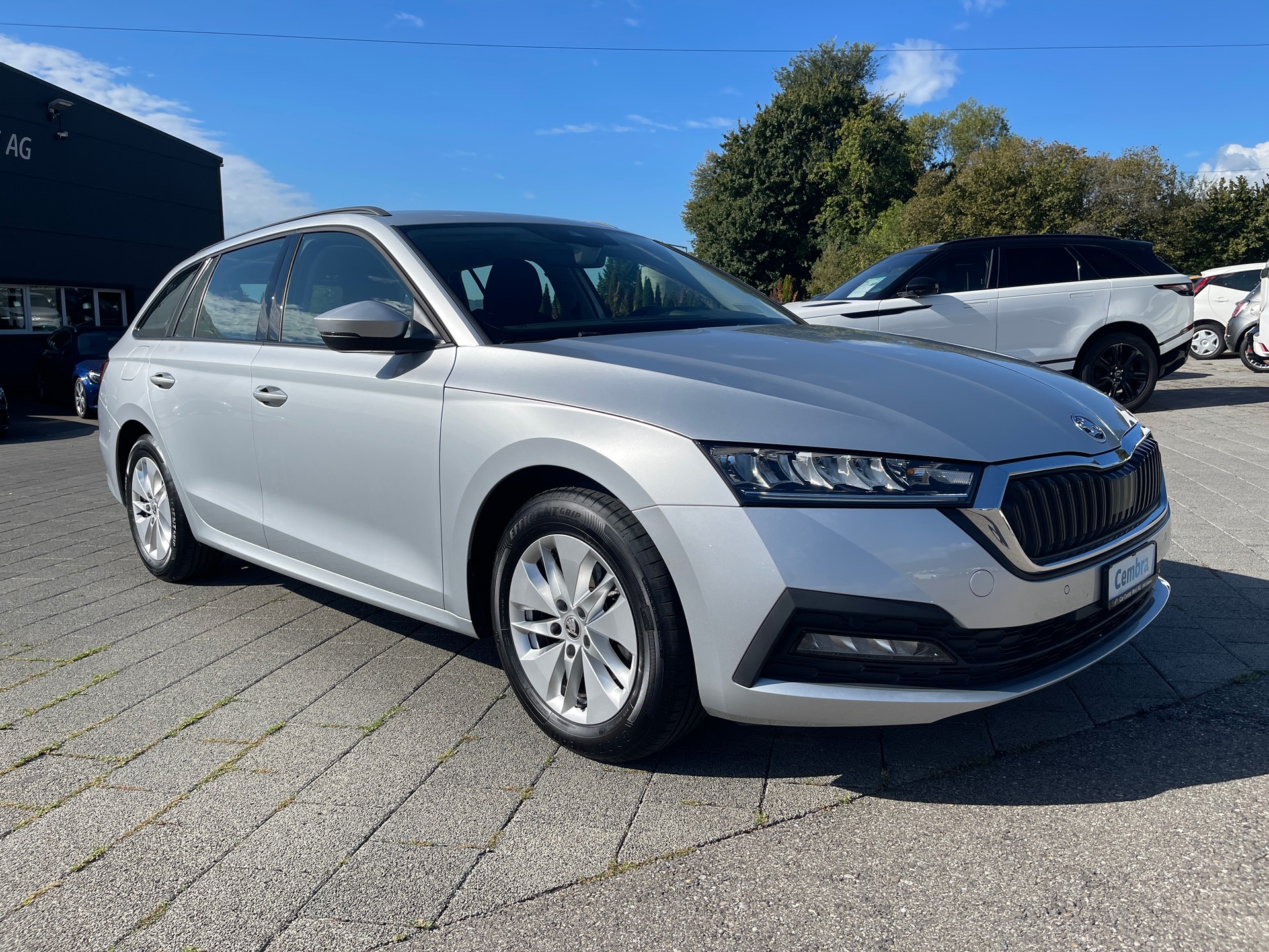 SKODA Octavia Combi 1.5 TSI ACT EVO Ambition-image-4