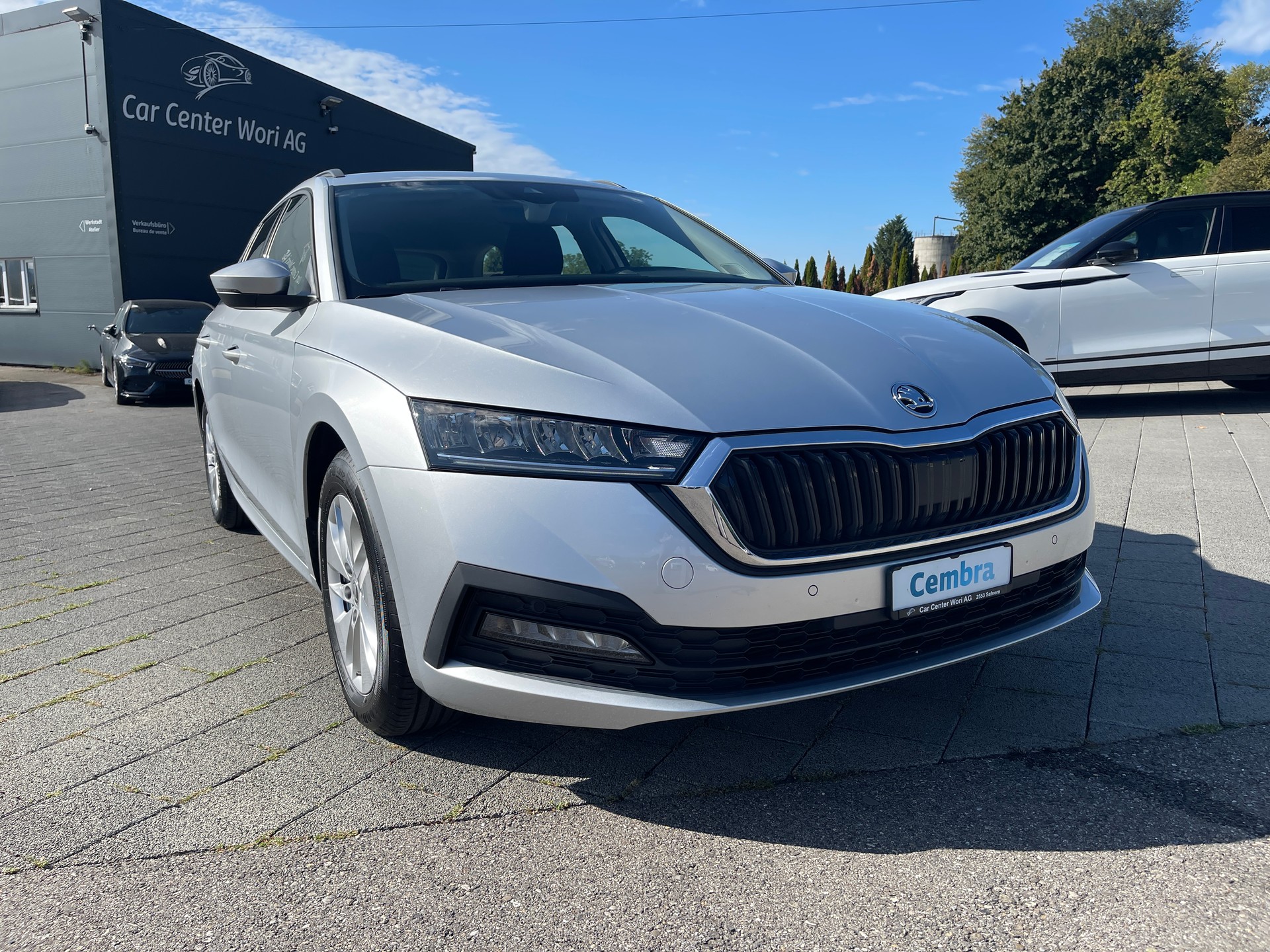 SKODA Octavia Combi 1.5 TSI ACT EVO Ambition-image-5