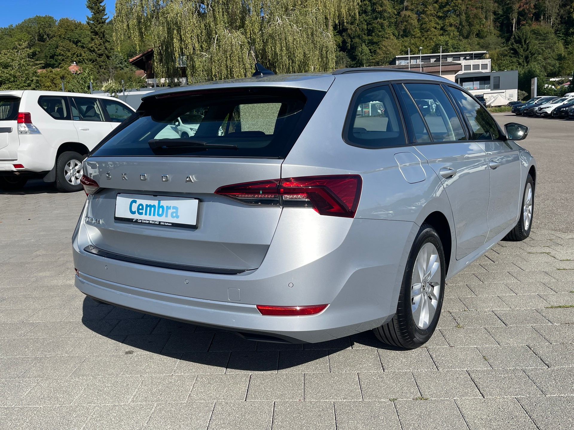 SKODA Octavia Combi 1.5 TSI ACT EVO Ambition-image-3
