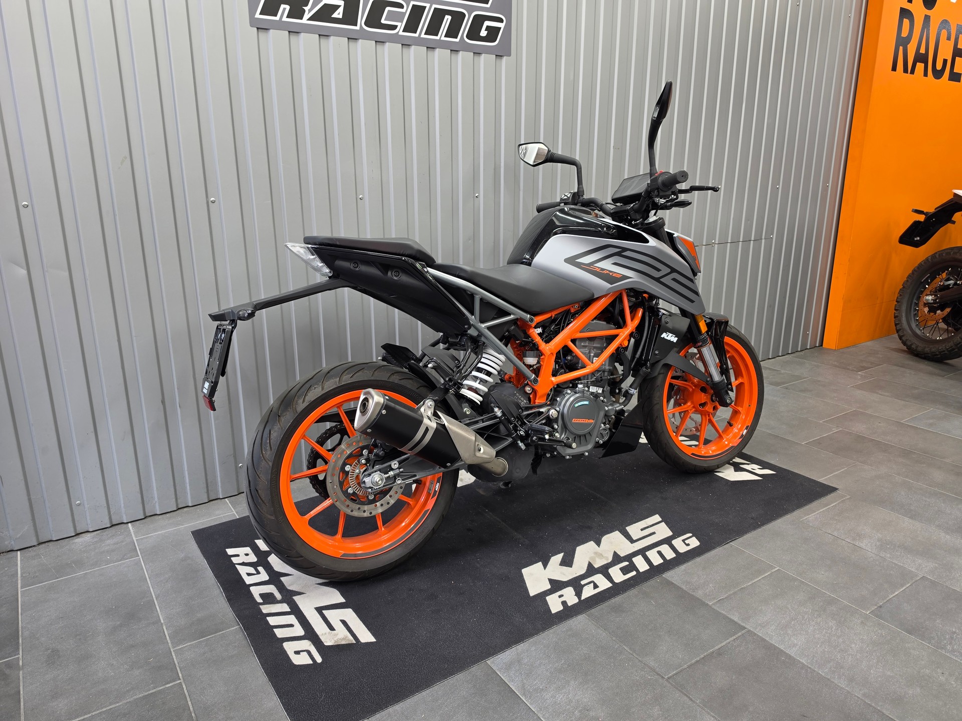 KTM 125 Duke-image-5