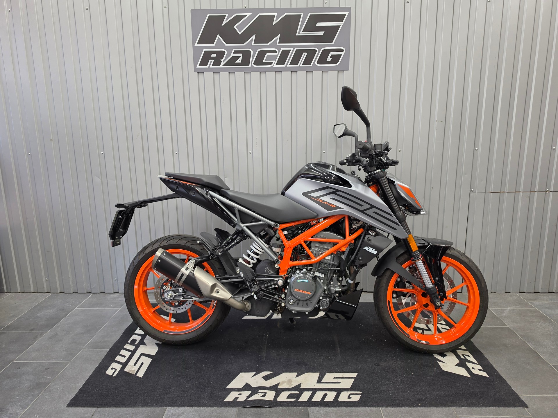 KTM 125 Duke-image-0
