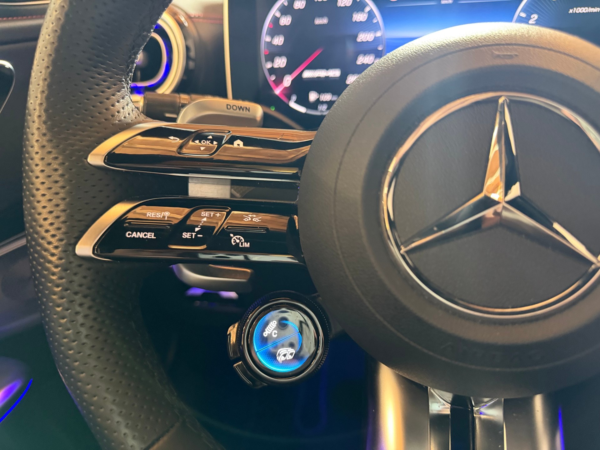 MERCEDES-BENZ C 43 T AMG 4Matic-image-17