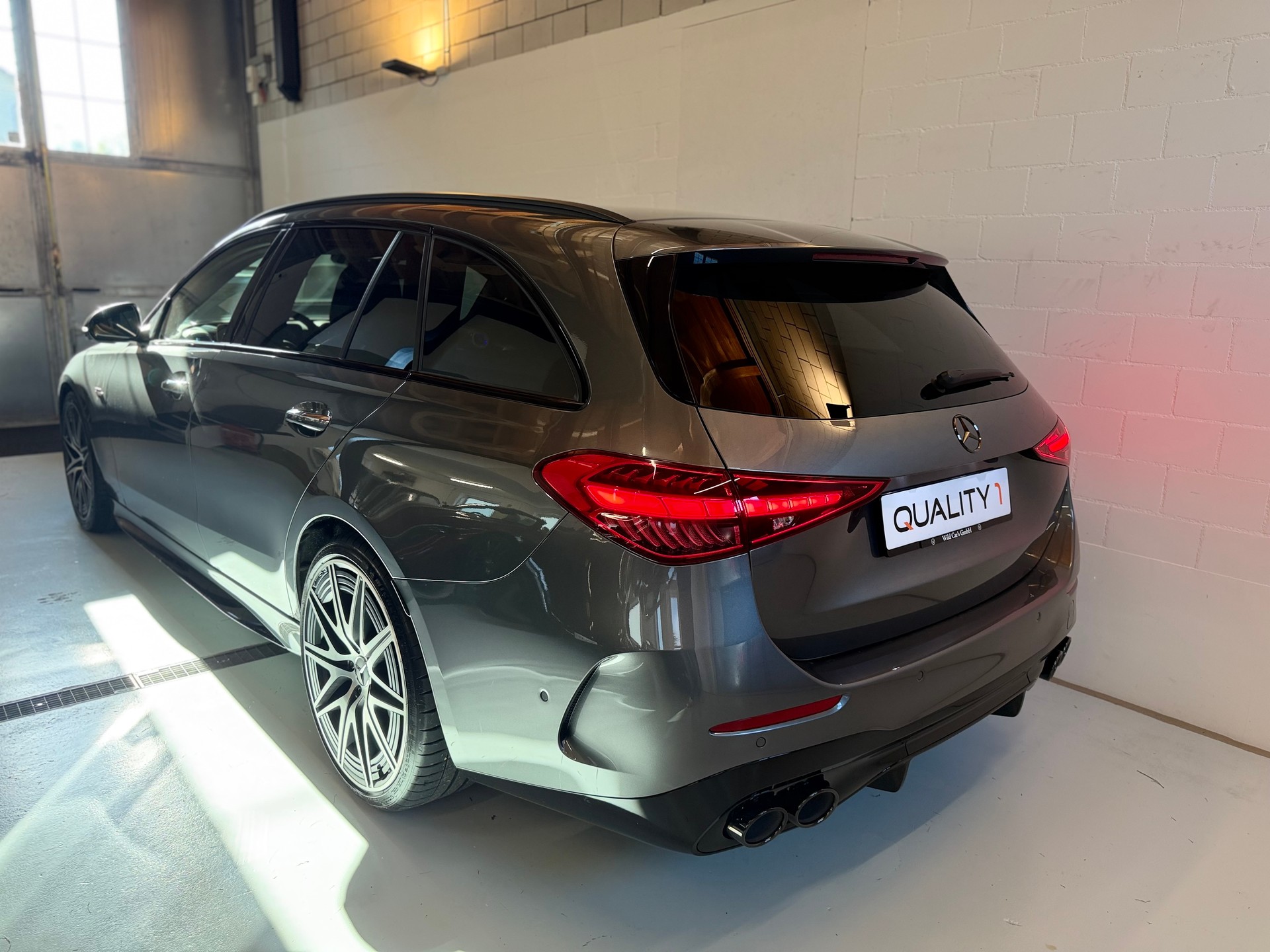 MERCEDES-BENZ C 43 T AMG 4Matic-showroom-element-3