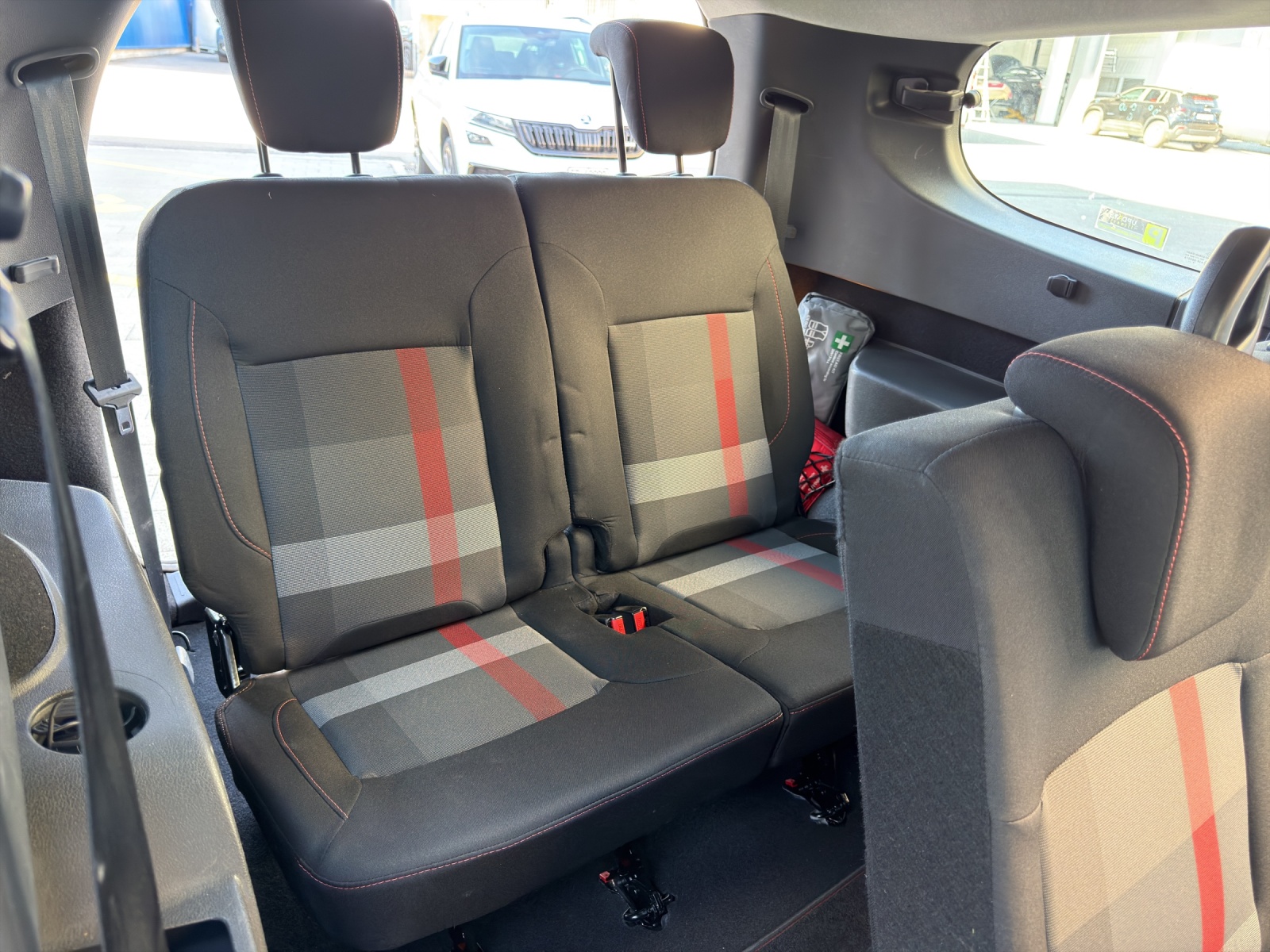DACIA Lodgy TCE 130 Stepway 7PL-image-25