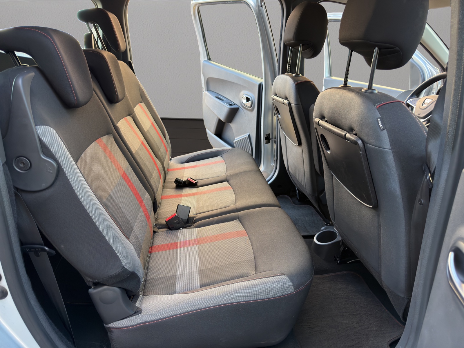 DACIA Lodgy TCE 130 Stepway 7PL-image-17