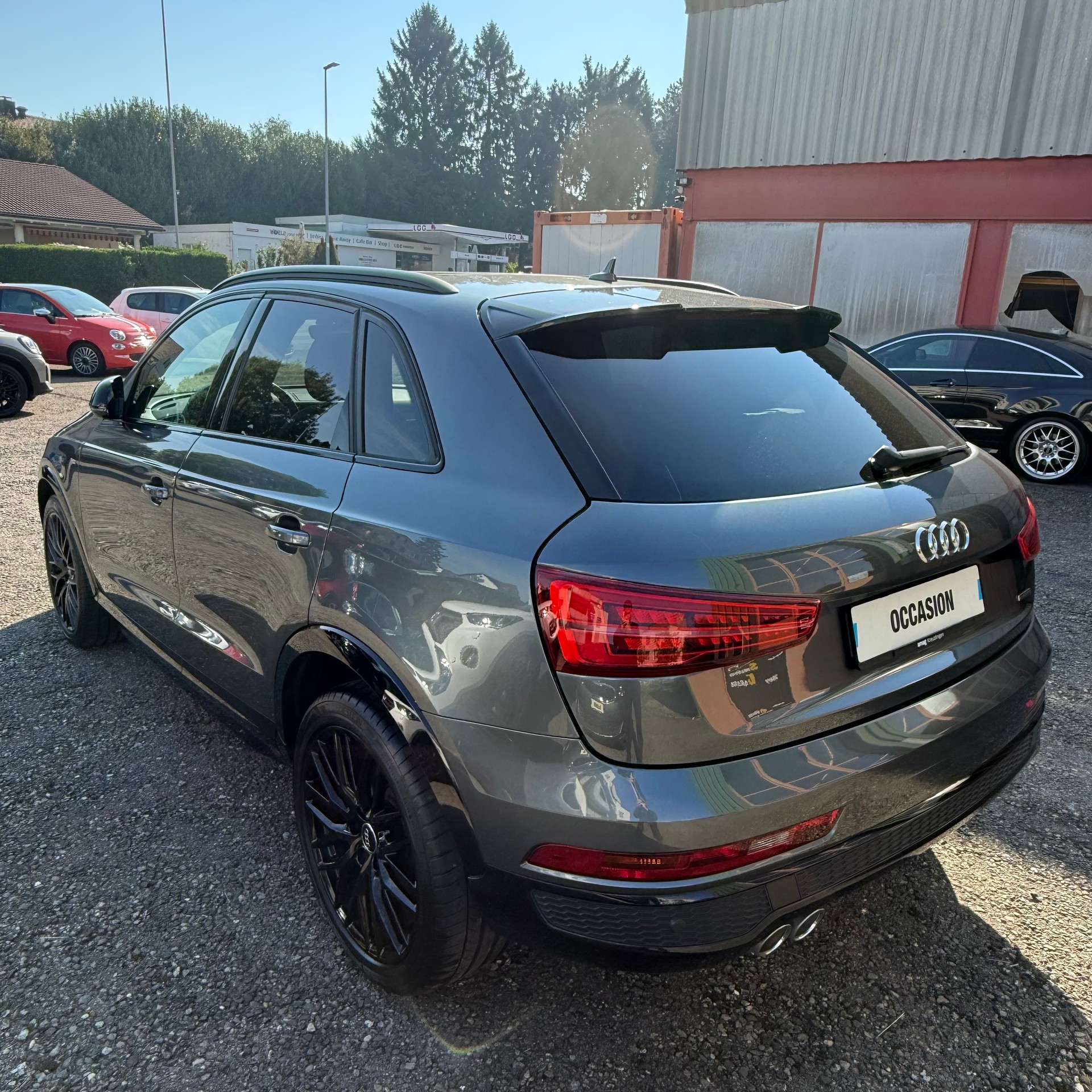 AUDI Q3 2.0 TDI quattro S-tronic-image-3